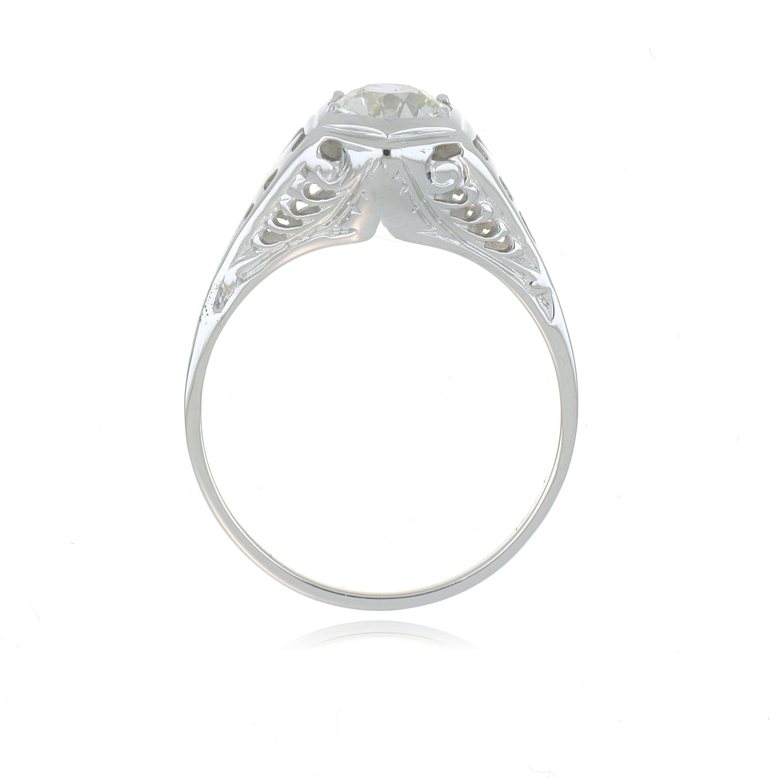 18k White Gold Vintage Solitaire