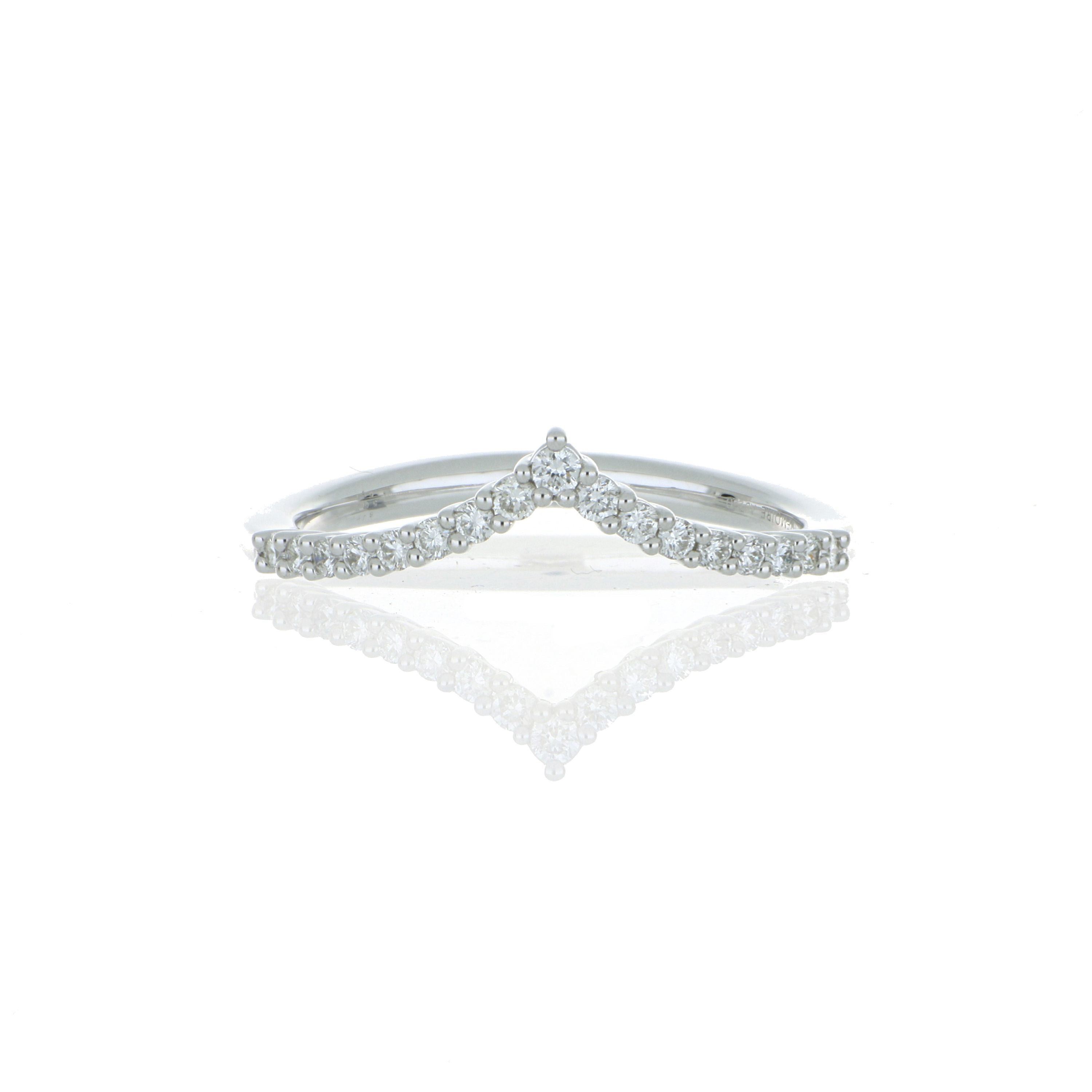 18k White Gold V Shaped Diamond Shadow Wedding Band
