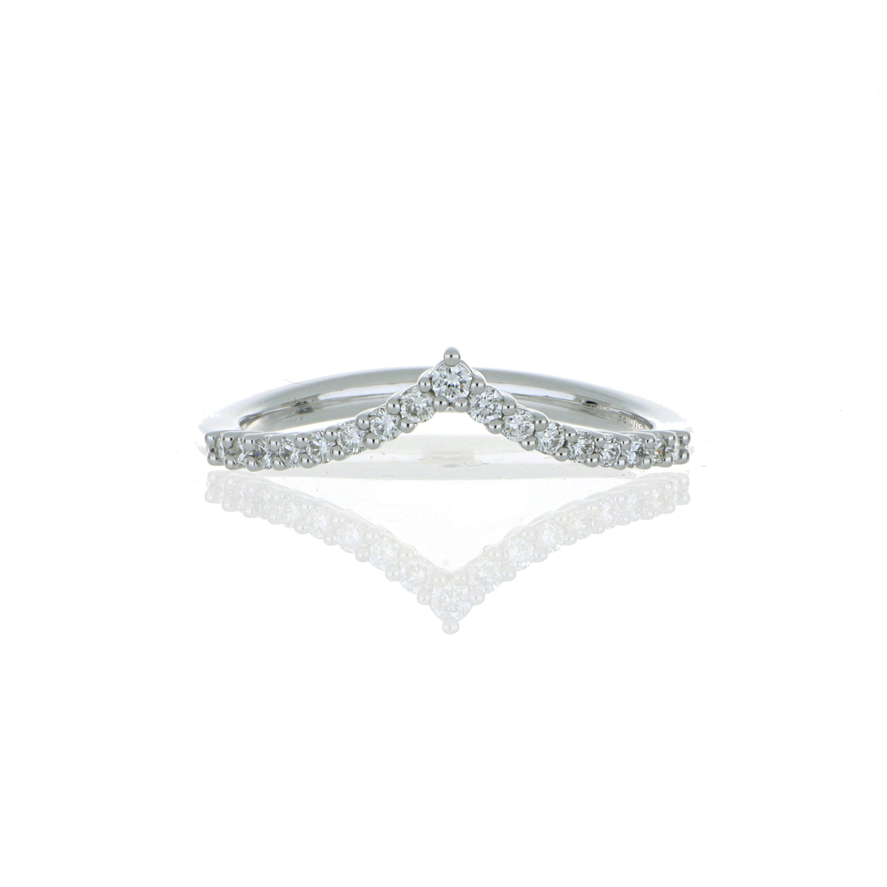 18k White Gold V Shaped Diamond Shadow Wedding Band