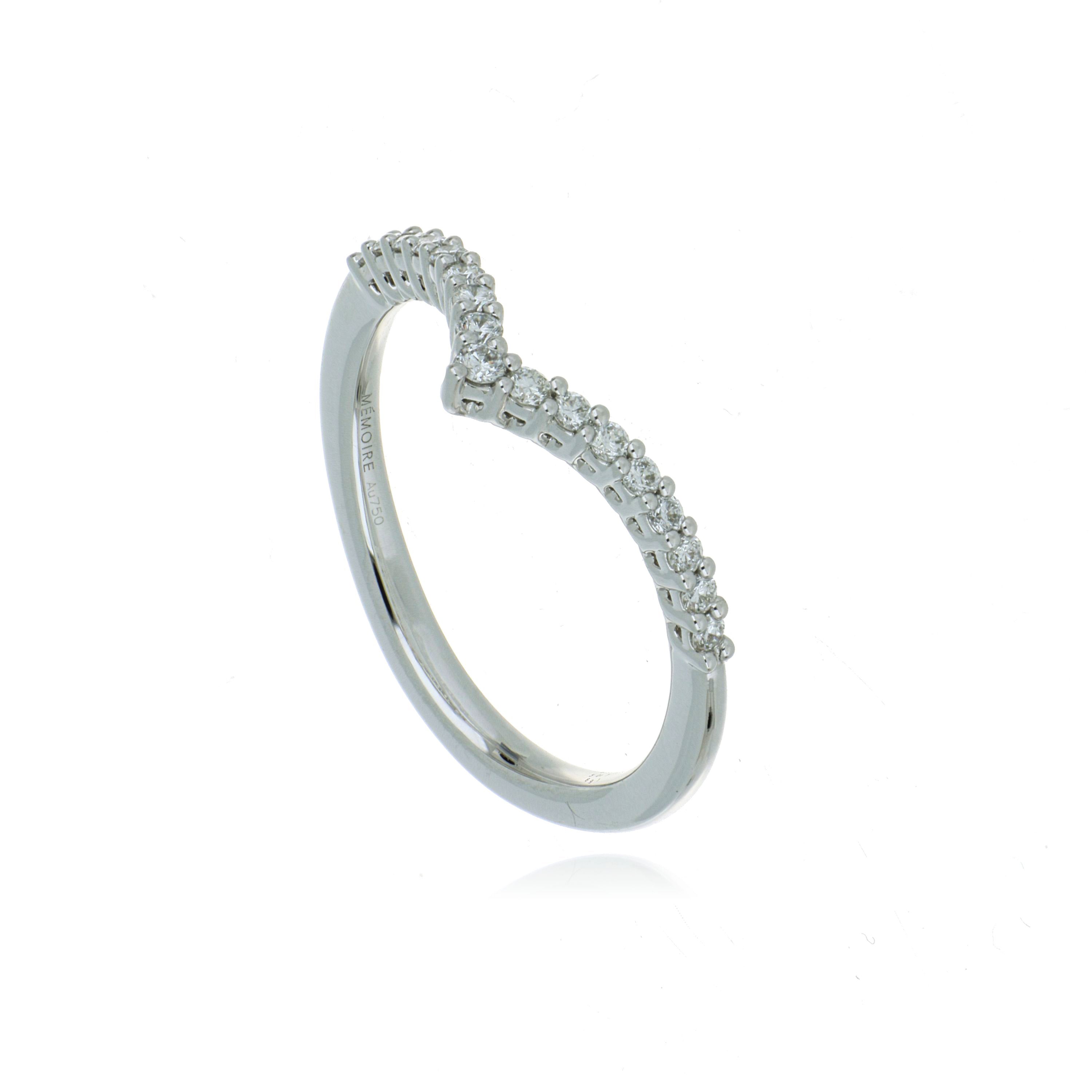 18k White Gold V Shaped Diamond Shadow Wedding Band