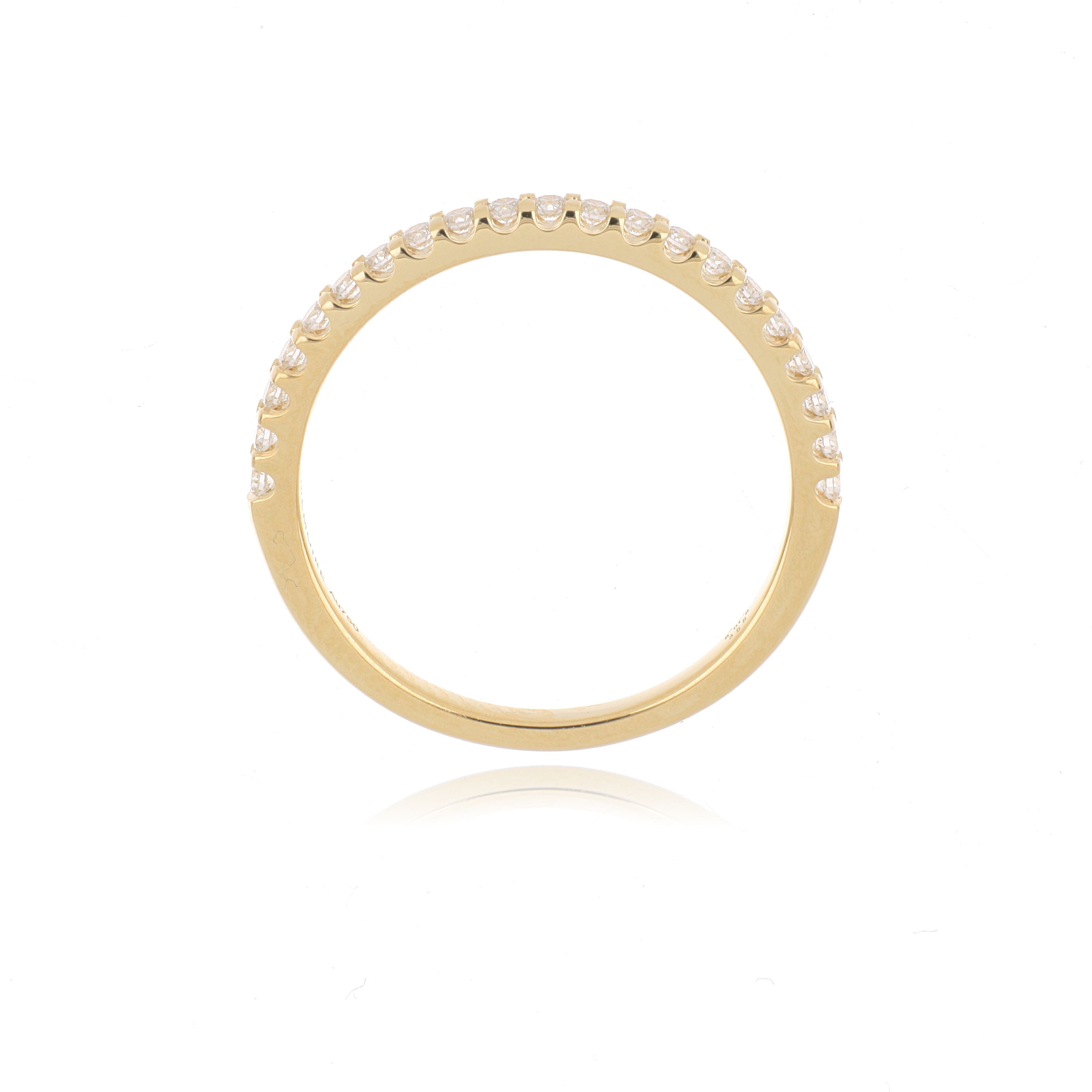 18k Yellow Gold Diamond Wedding Band