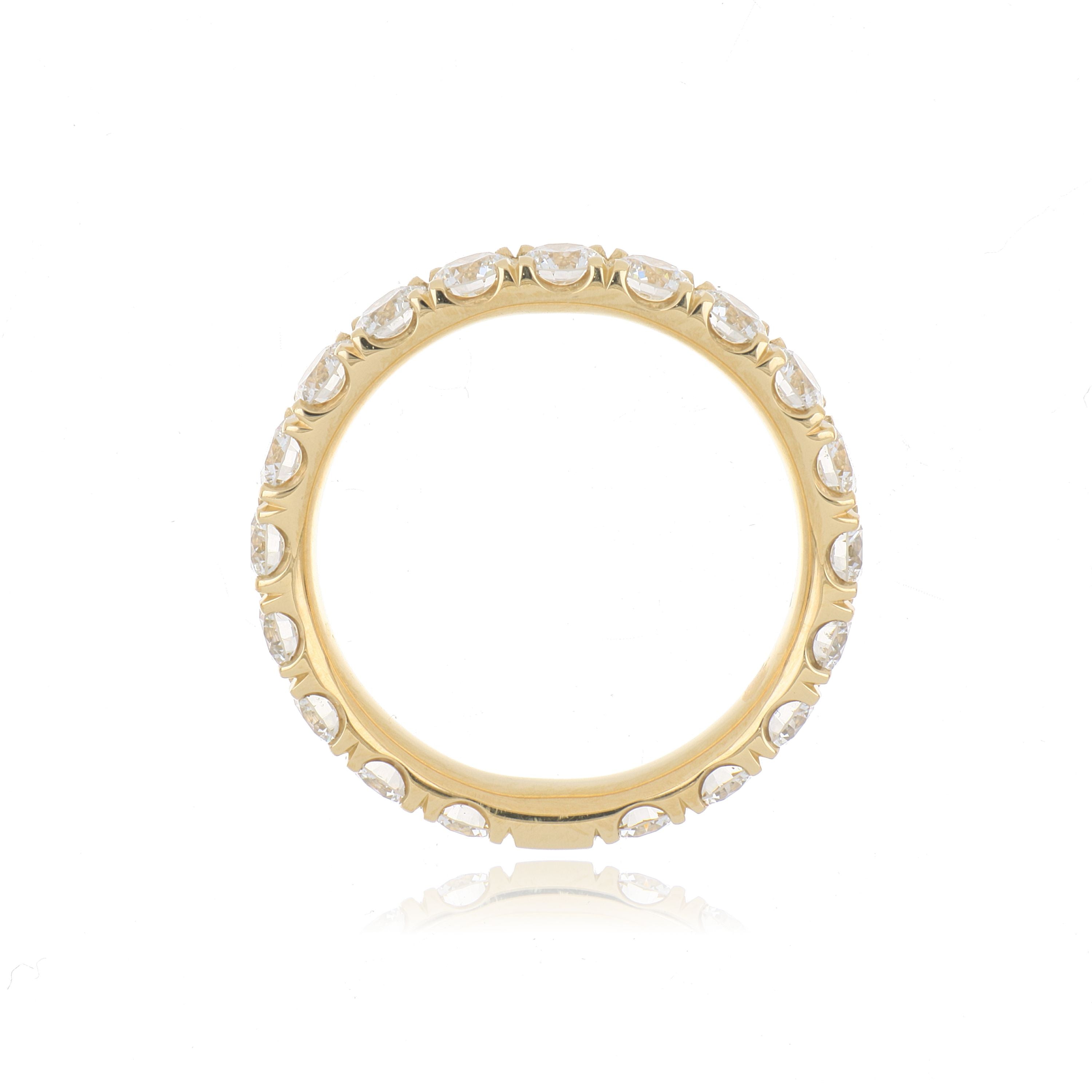 18k Yellow Gold Diamond Wedding Band
