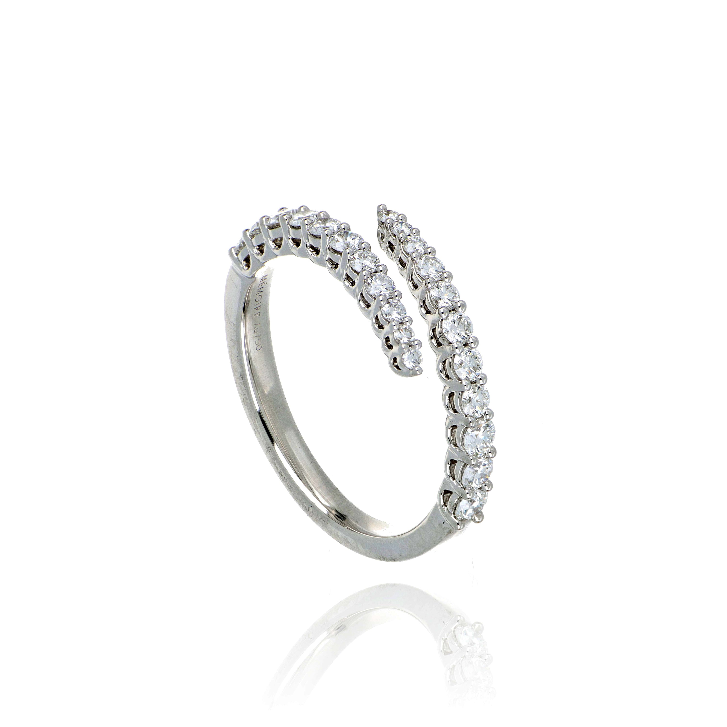 18k White Gold Diamond Right Hand Ring