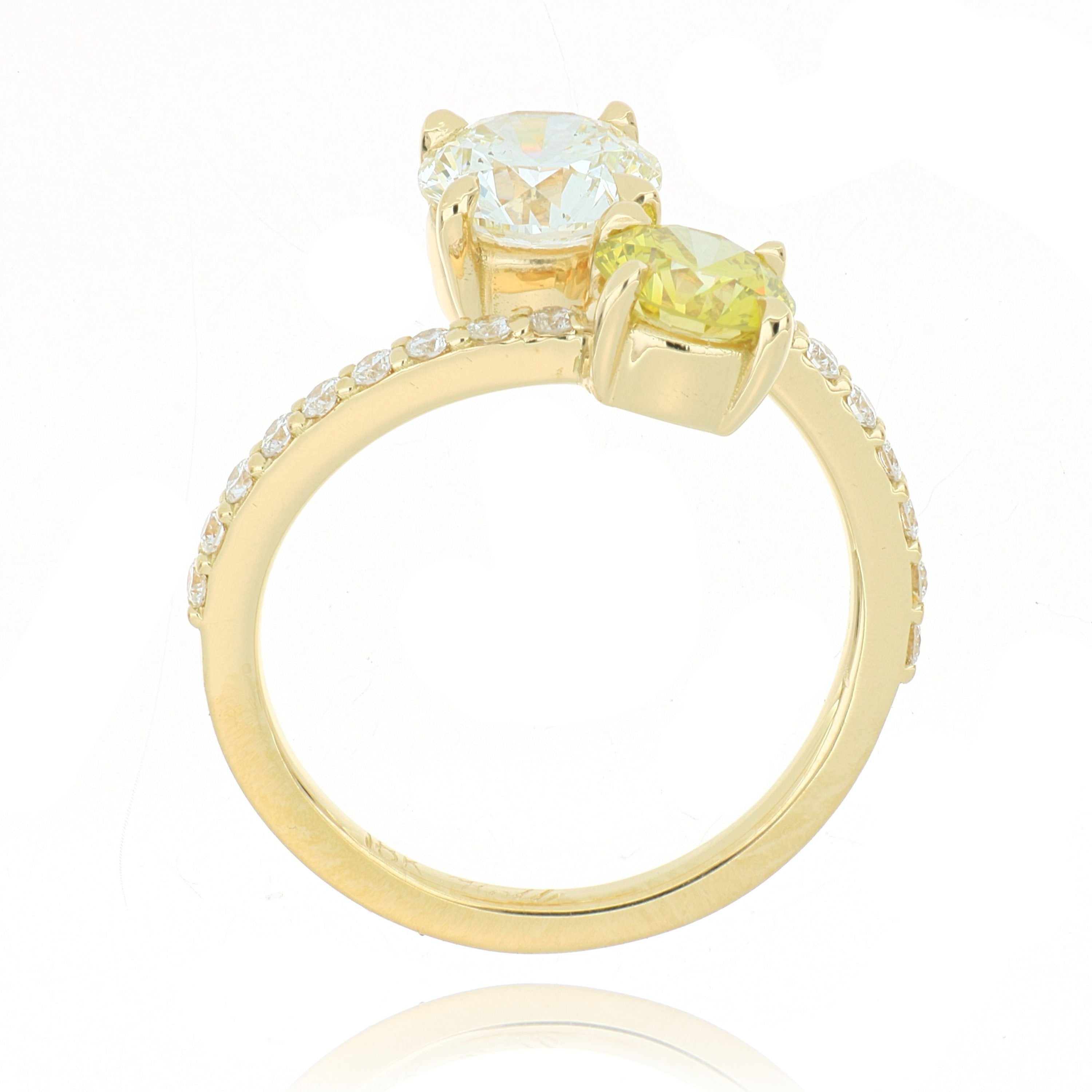 18k Yellow Gold Fancy Yellow Diamond Ring