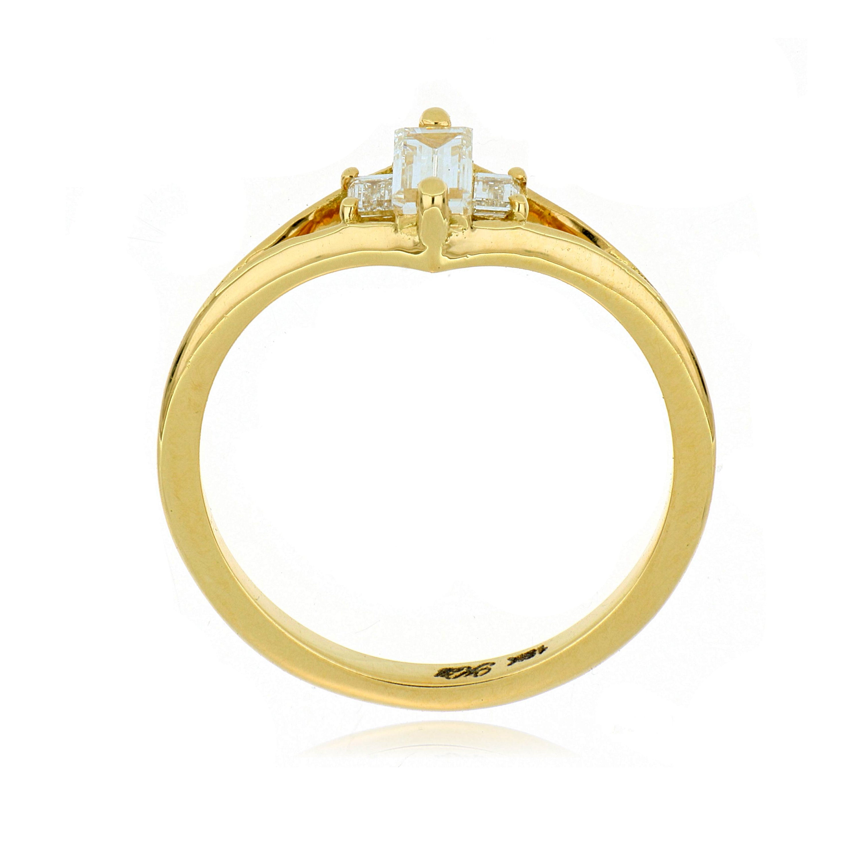 18k Yellow Gold Diamond Ring