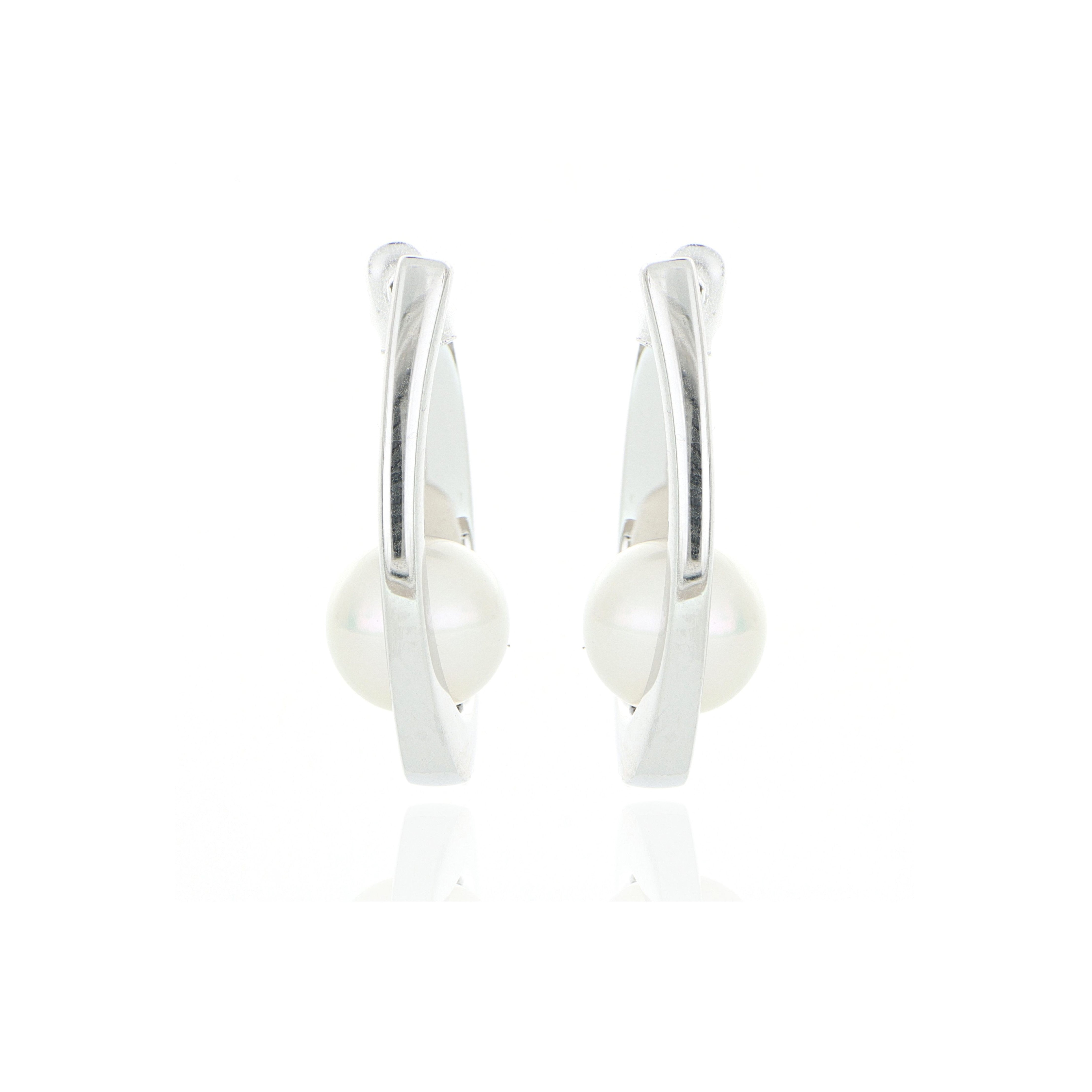 18k White Gold Fresh Water Pearl Hoop Earrings