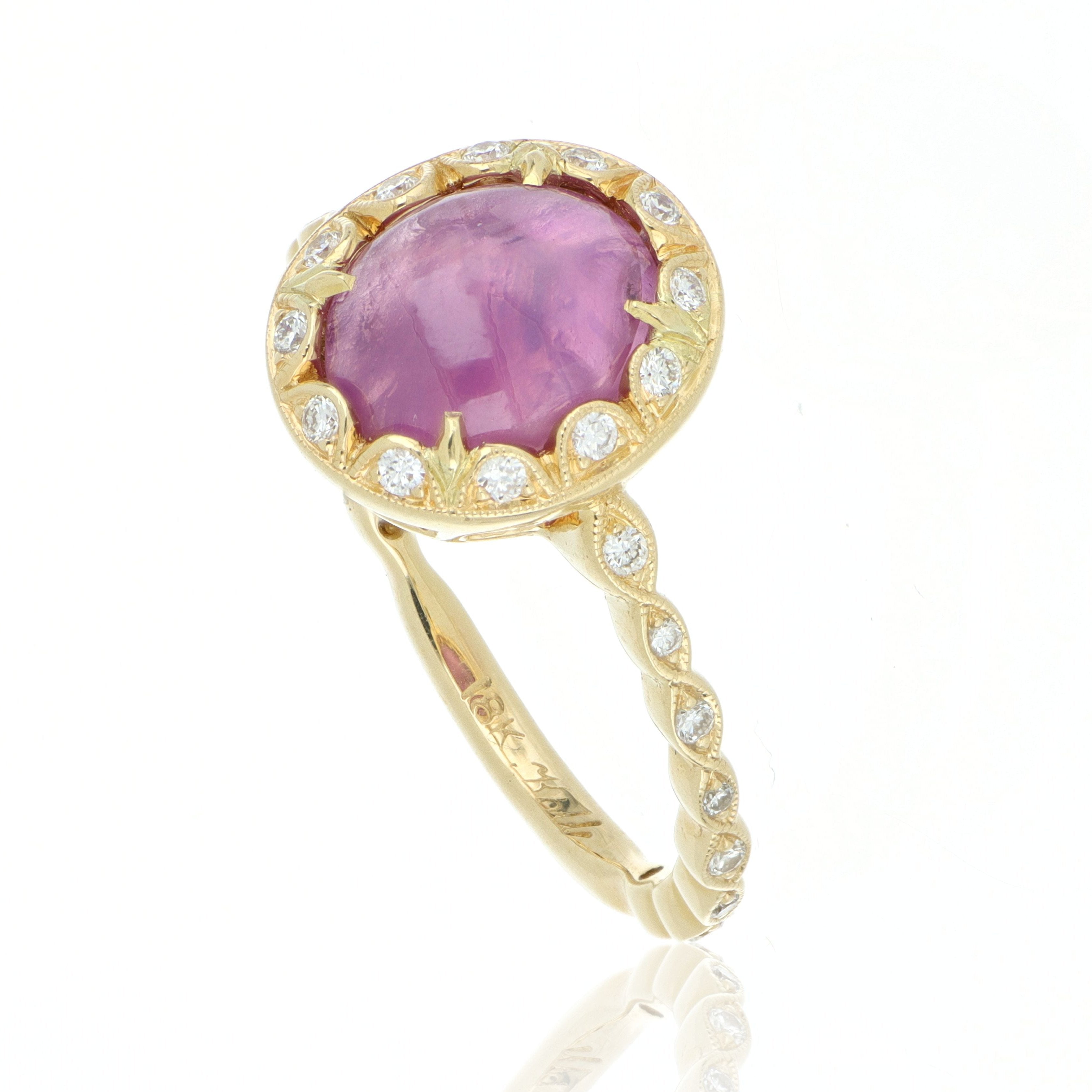 18k Yellow Gold Pink Star Sapphire Ring