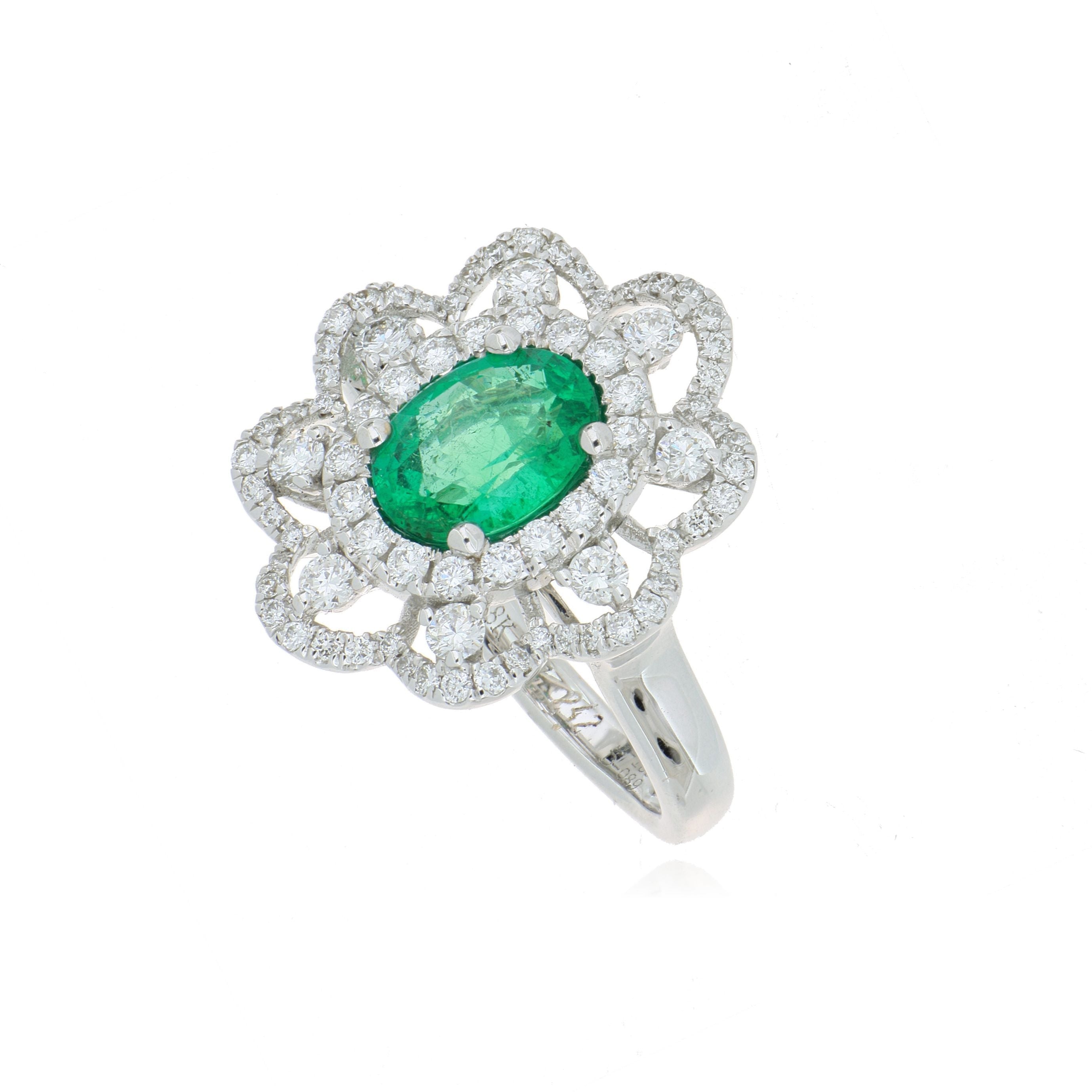 18k White Gold Oval Shaped Emerald and Diamond Ring