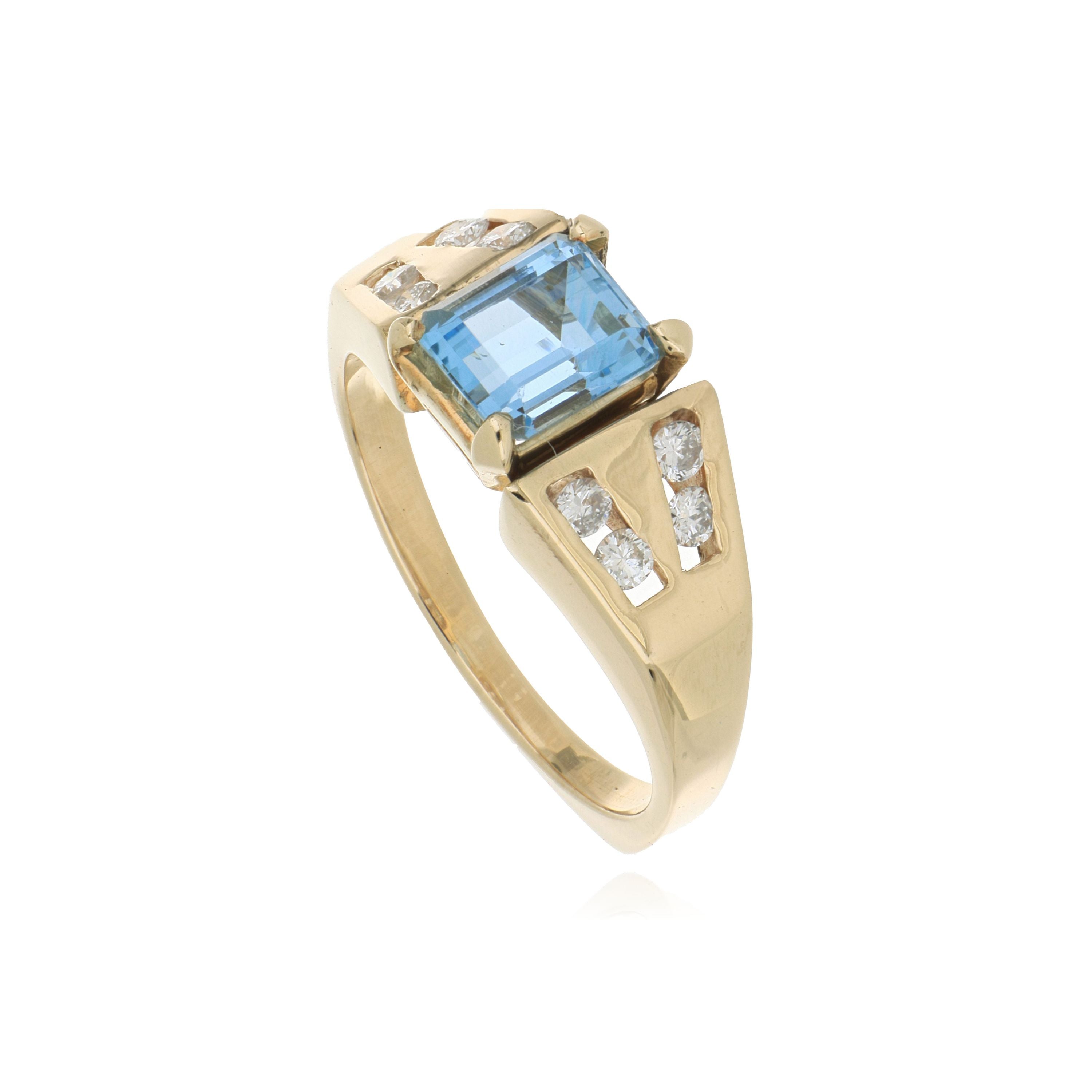 14k Yellow Gold Aquamarine and Diamond Ring