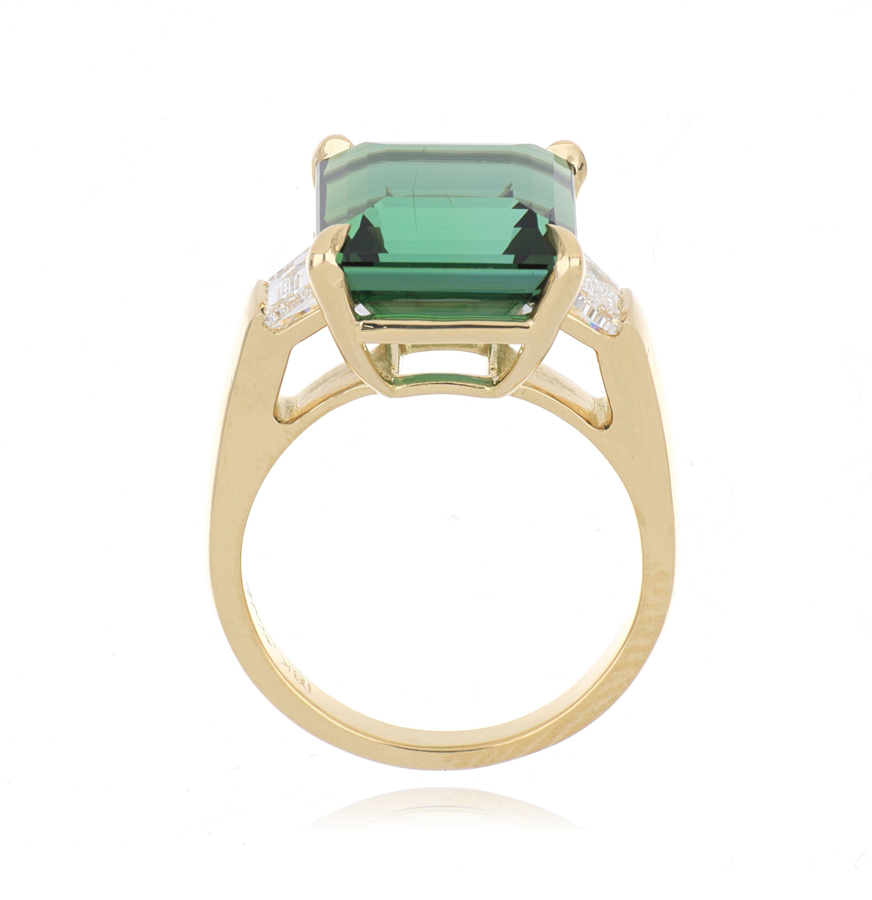 18k Yellow Gold Tourmaline and Diamond Ring