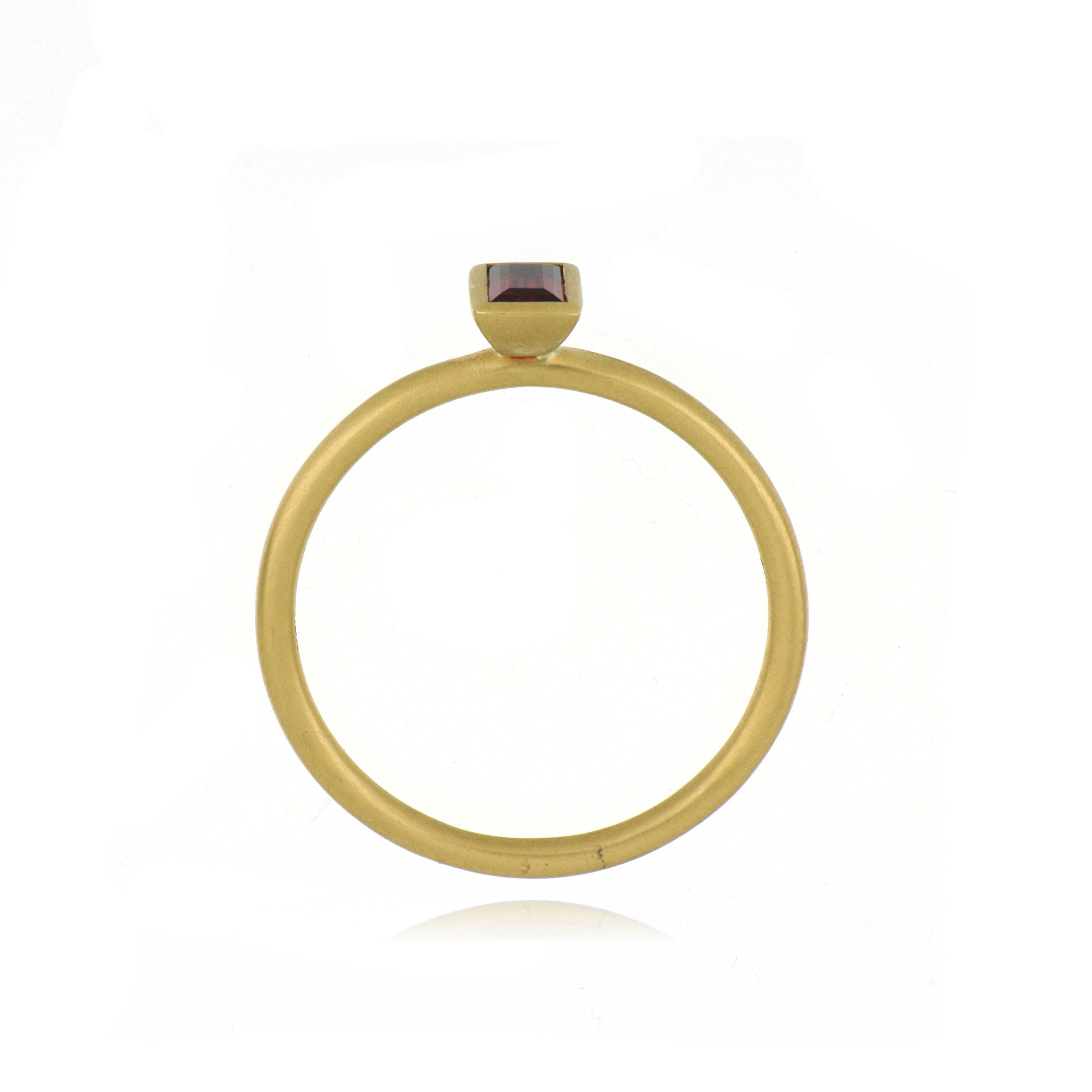 18k Yellow Gold Ruby Ring - Charles Koll Jewelers