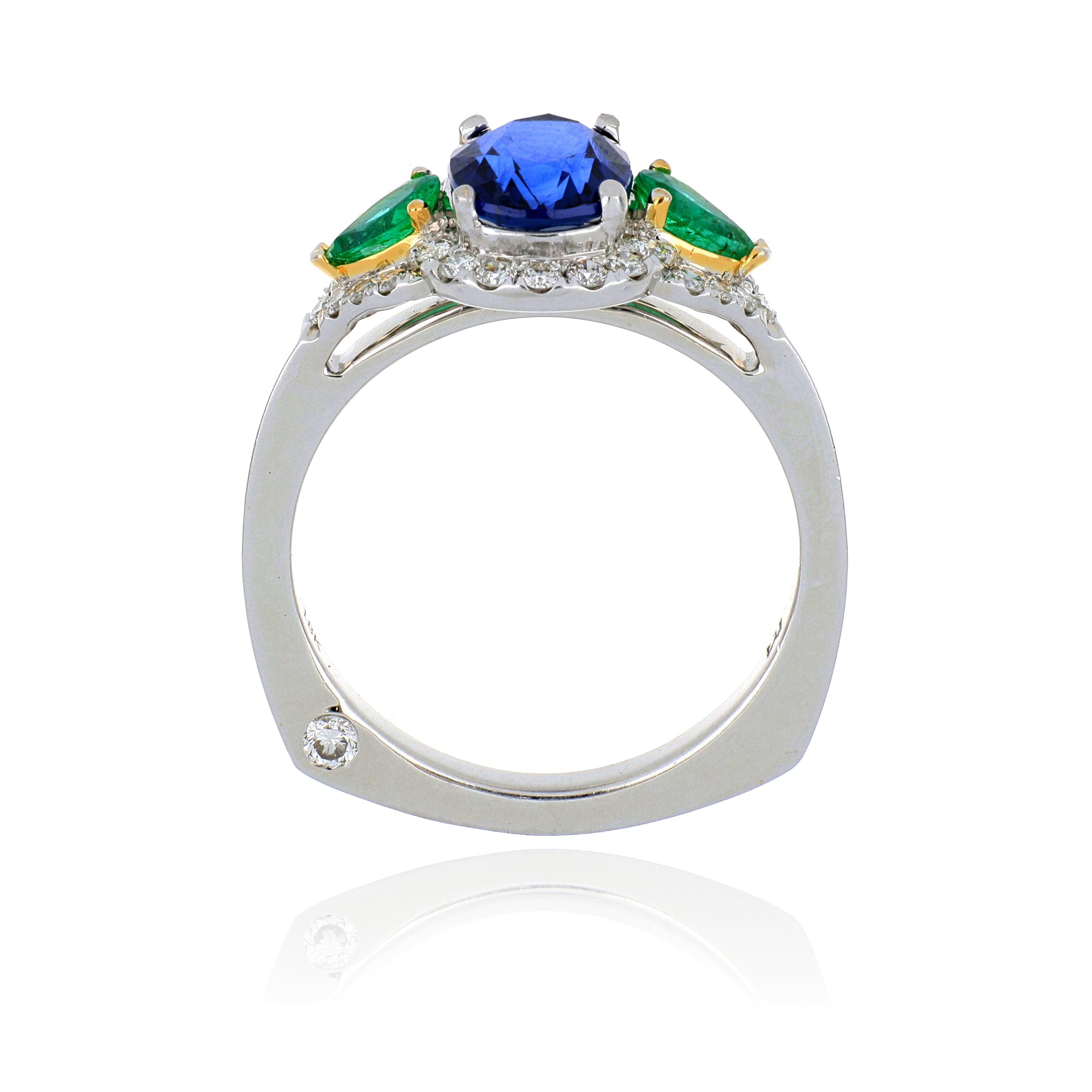 18k White and Yellow Gold Sapphire and Emerald Ring