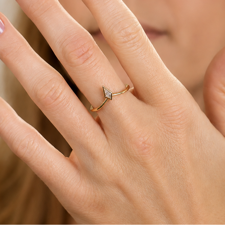 18k Yellow Gold Kite Shaped Diamond Wedding Band - Charles Koll Jewelers
