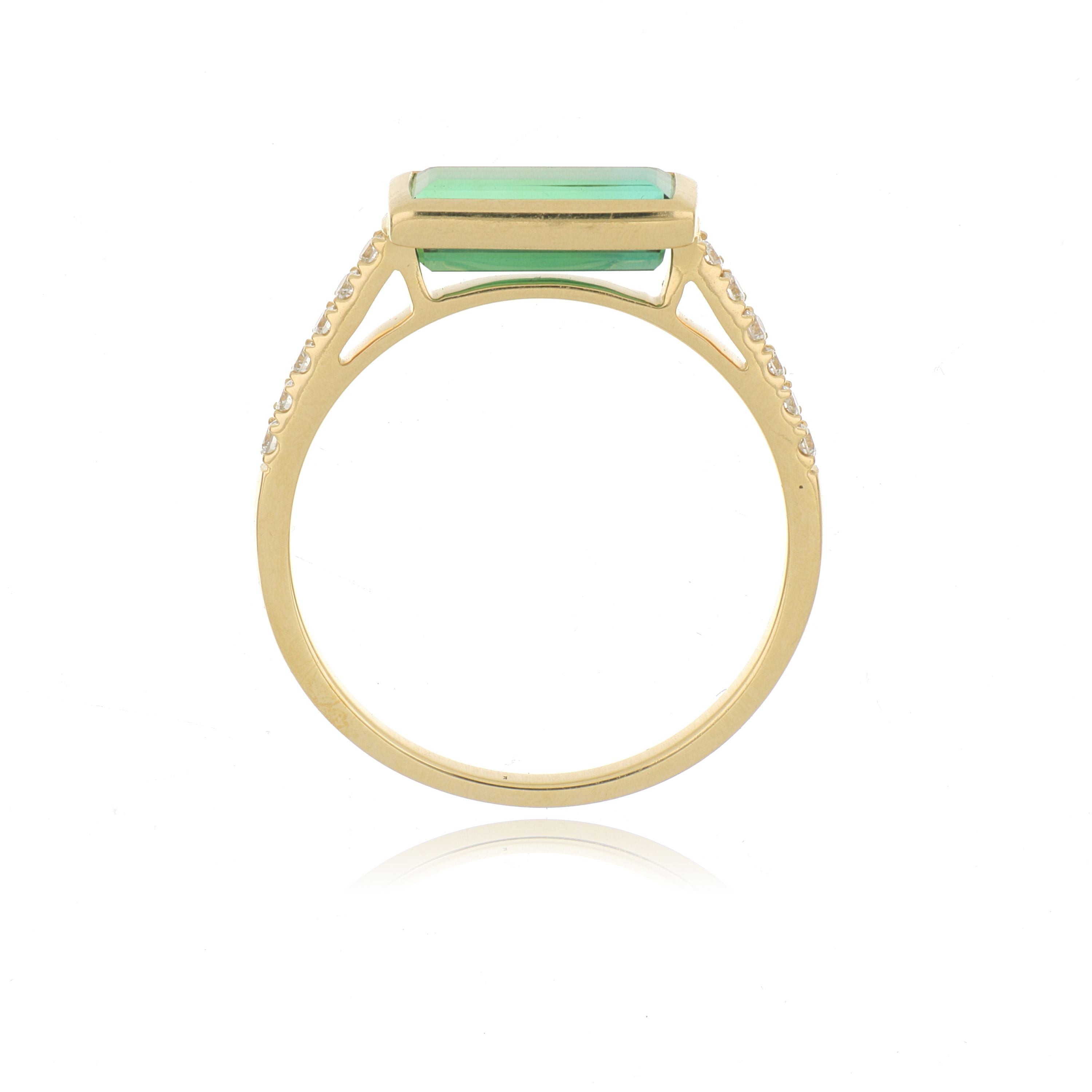 18k Yellow Gold Green Tourmaline and Diamond Accented Ring