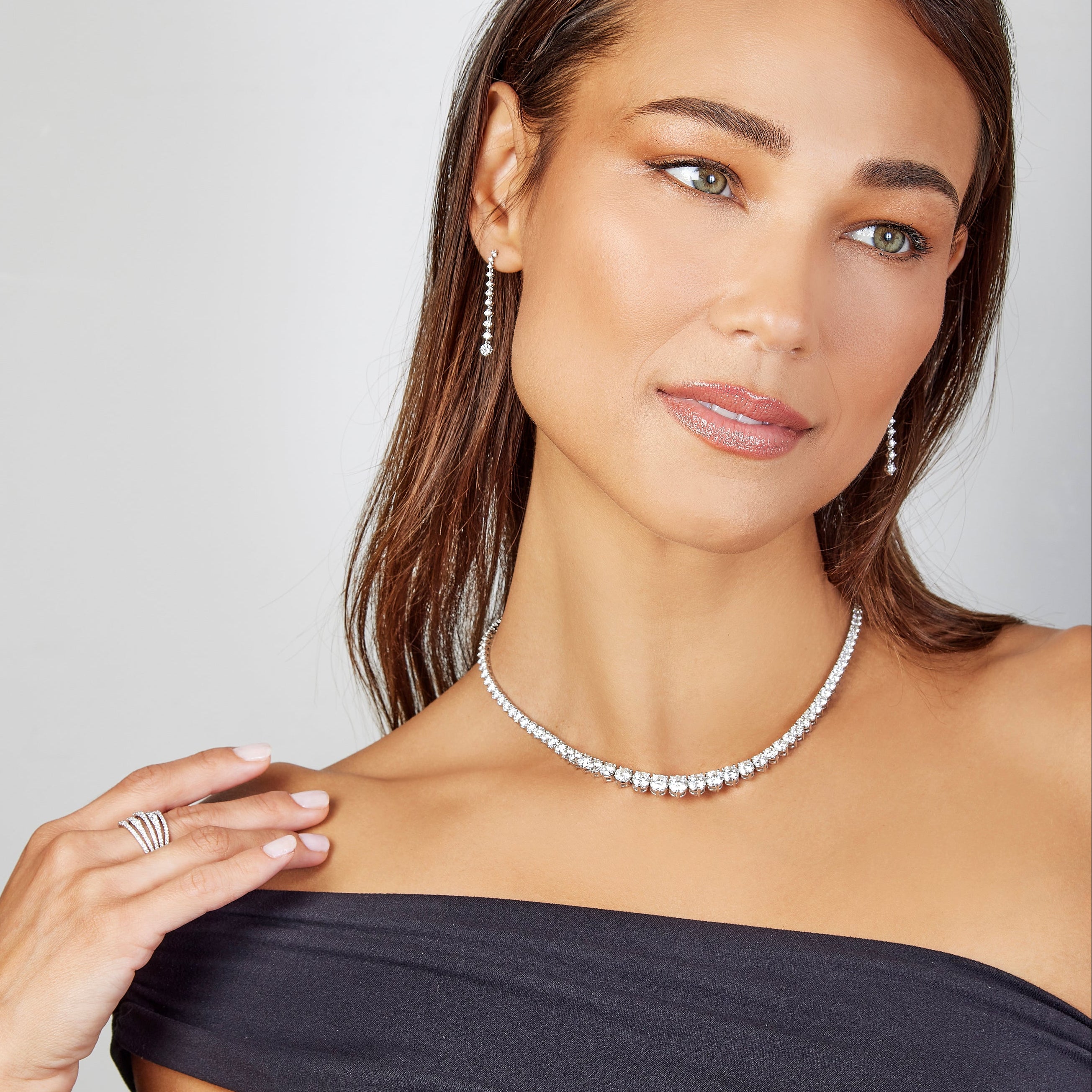 18k White Gold Diamond Drop Earrings - Charles Koll Jewelers