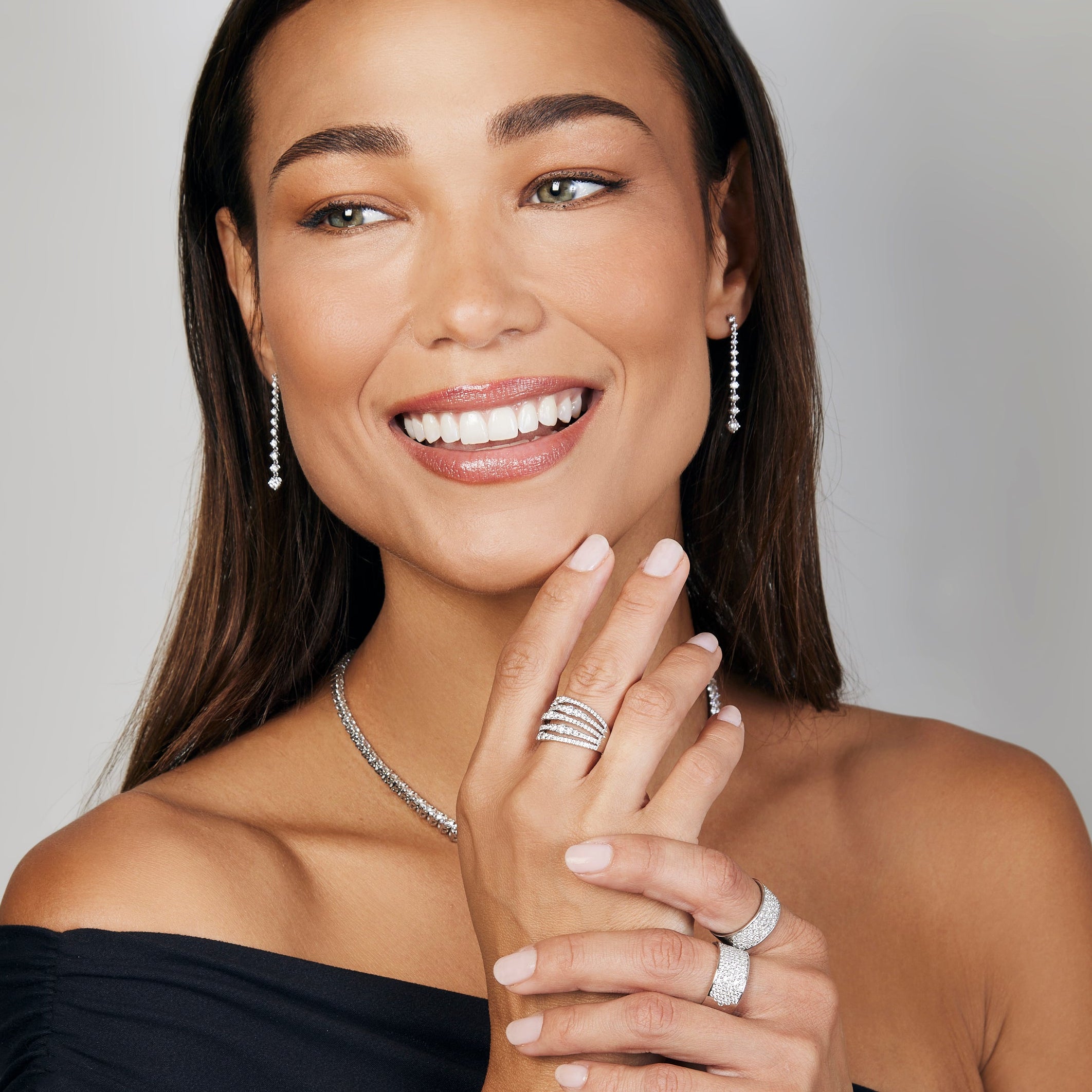 18k White Gold Diamond Drop Earrings - Charles Koll Jewelers