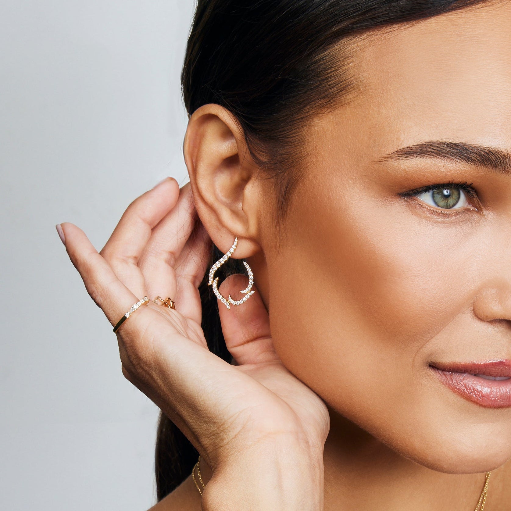 18k Yellow Gold Diamond Earrings