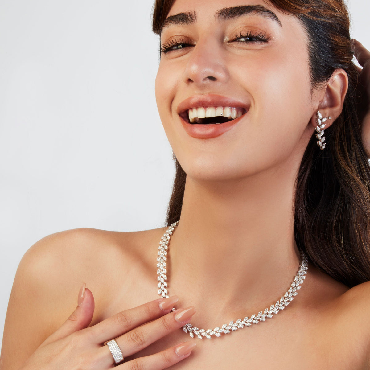 18k White Gold Diamond Vine Earrings - Charles Koll Jewelers