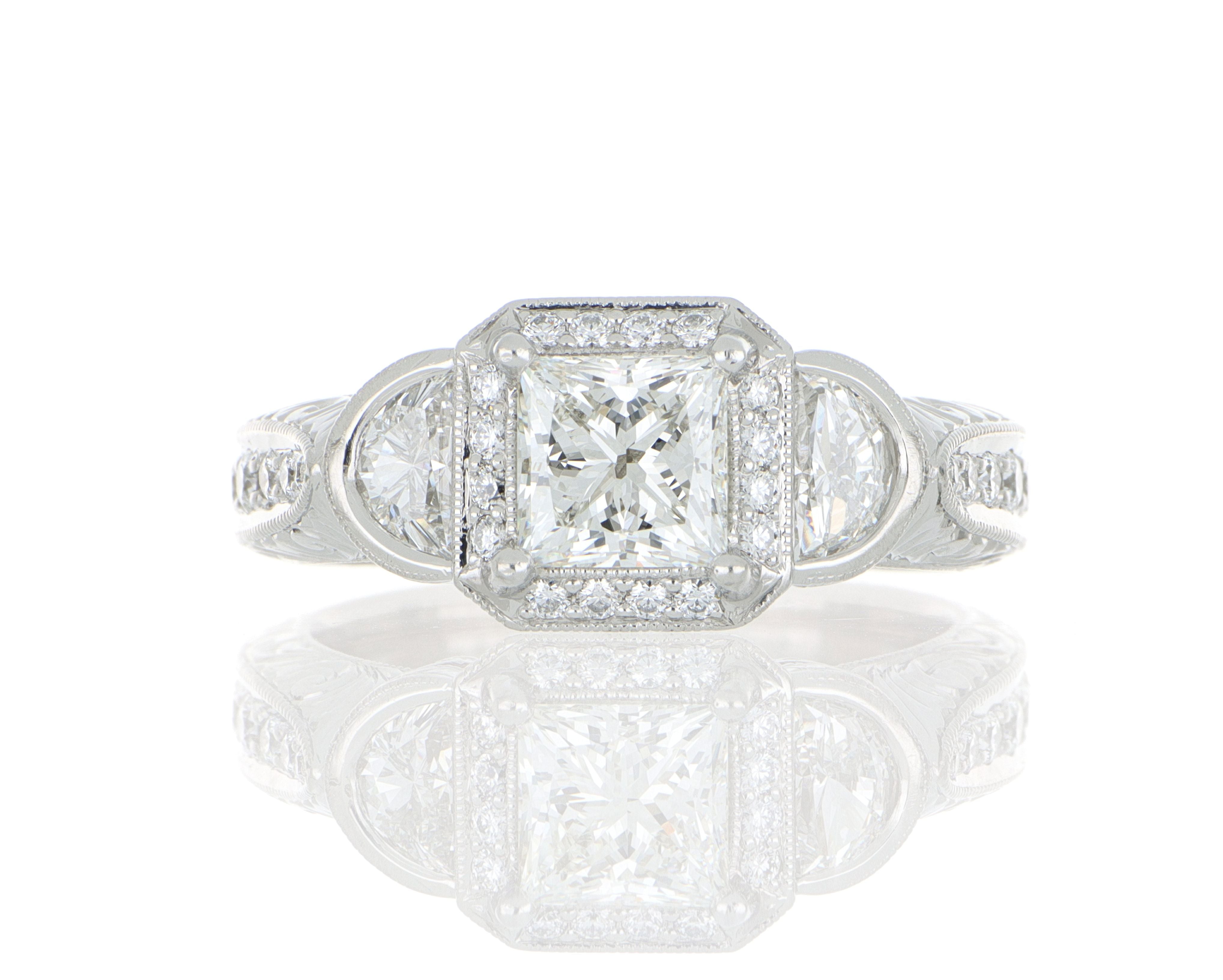 Platinum Vintage Style 3 Stone Diamond Verlovingsring