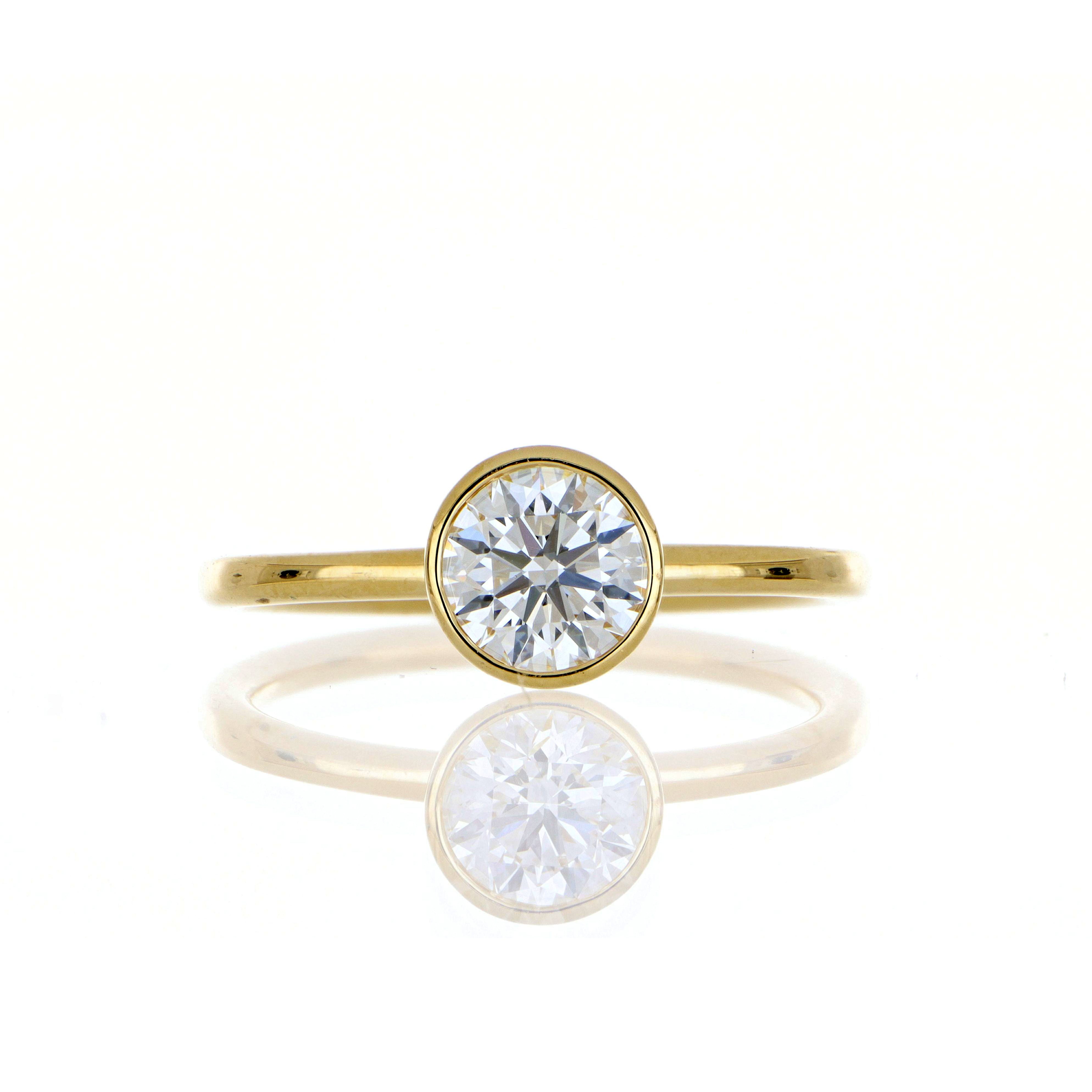 18k Yellow Gold Diamond Solitaire Engagement Ring