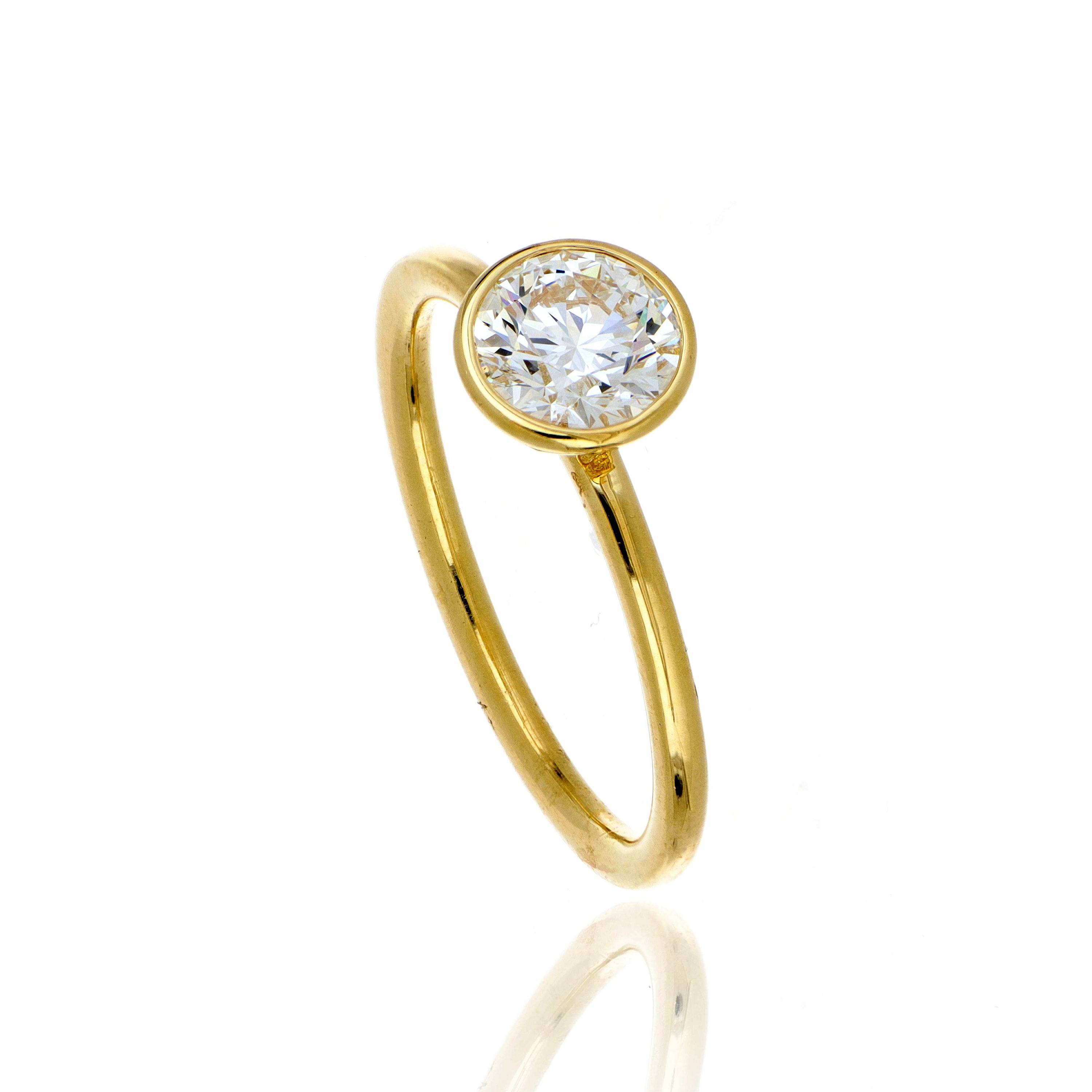 18k Yellow Gold Diamond Solitaire Engagement Ring