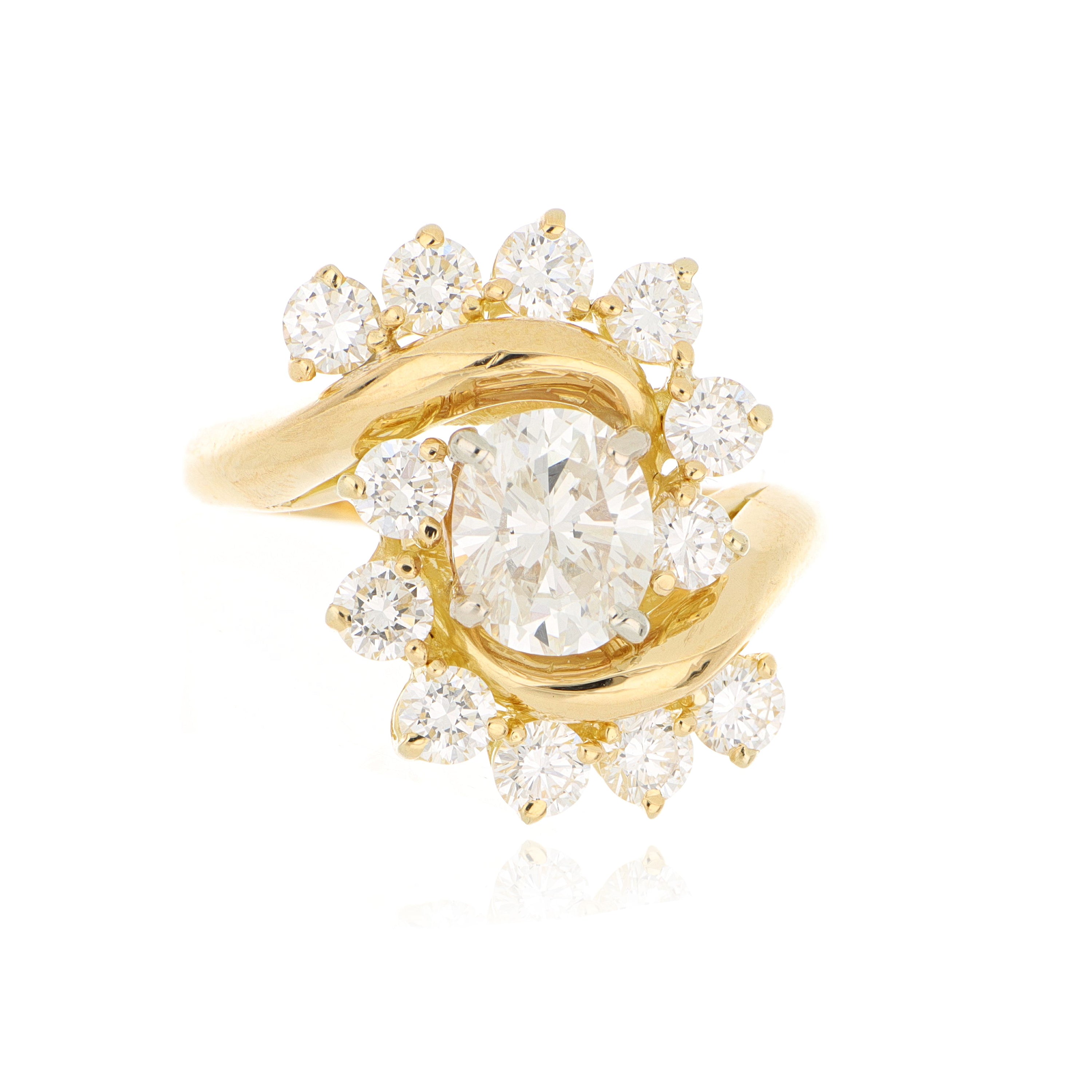 18k Yellow Gold Oval Diamond Ring