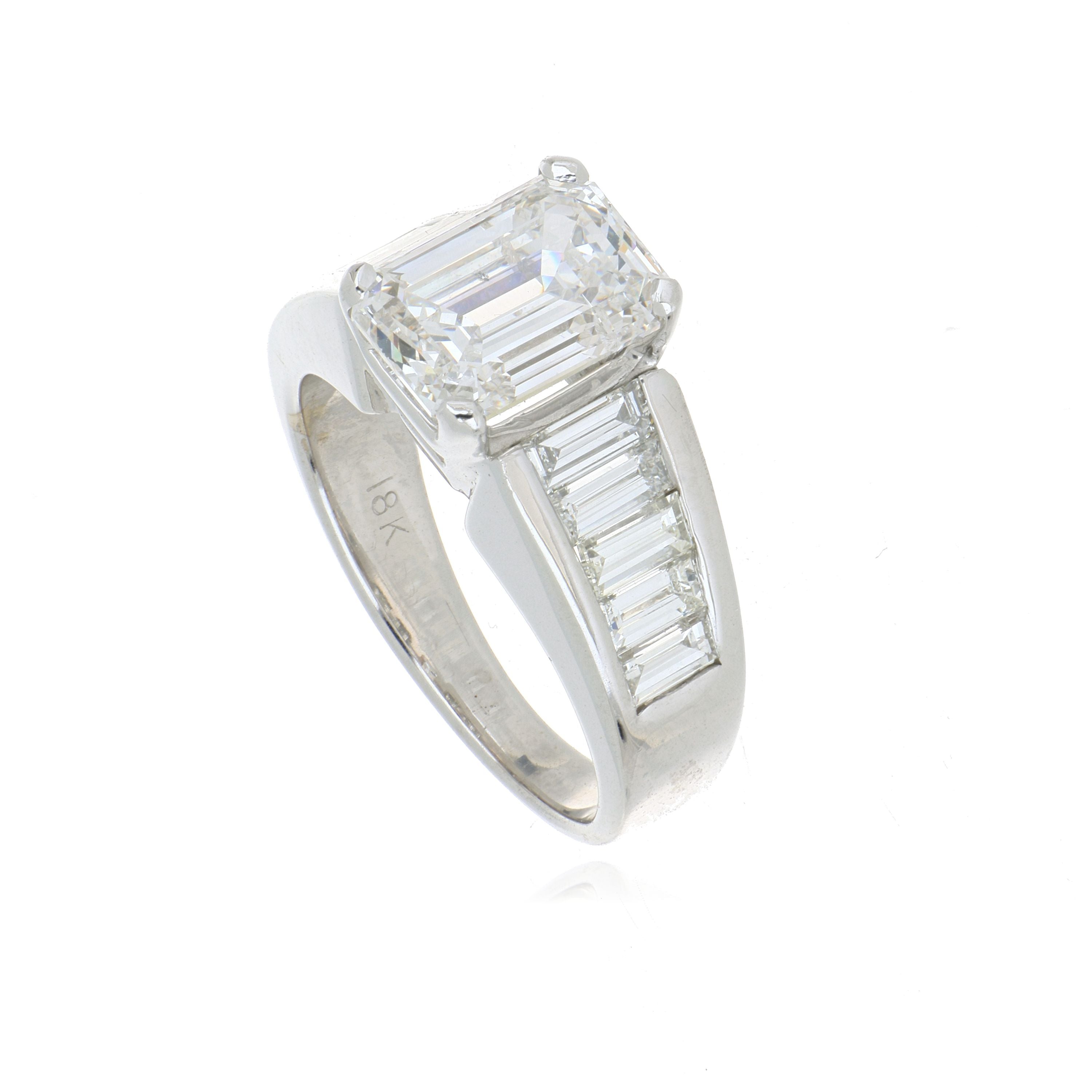 18k White Gold Emerald Cut Engagement Ring