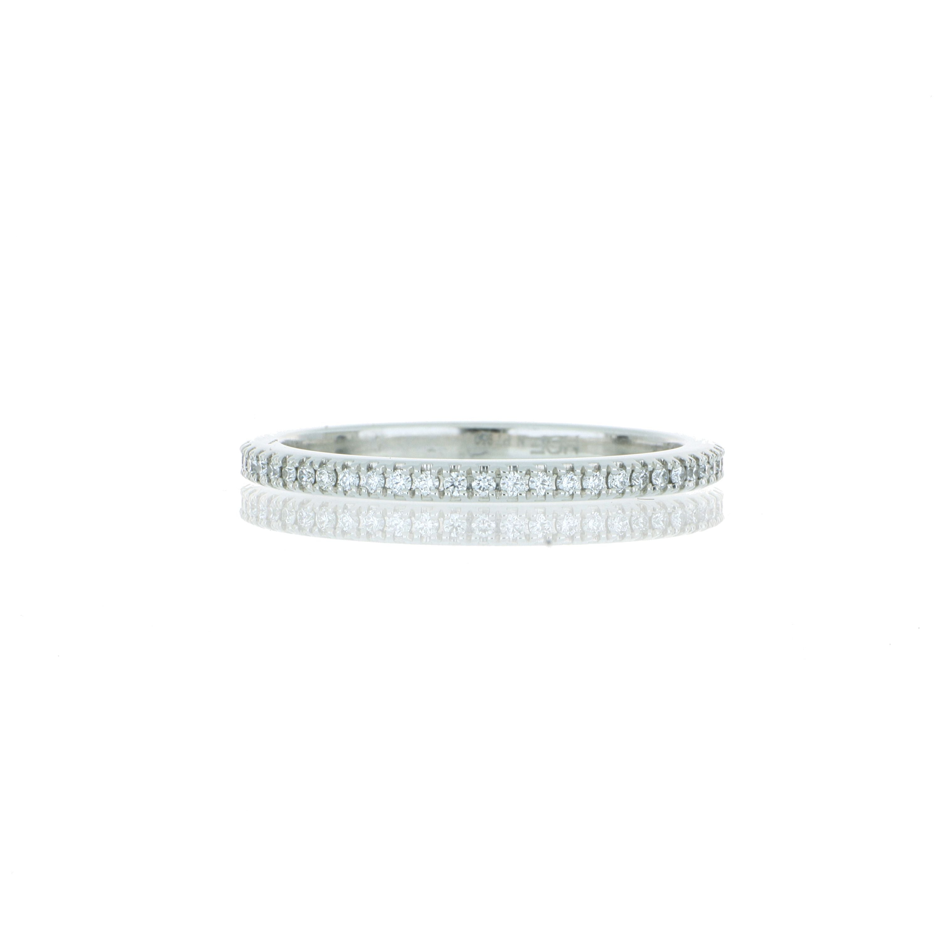 18k White Gold Classic Diamond Eternity Wedding Band