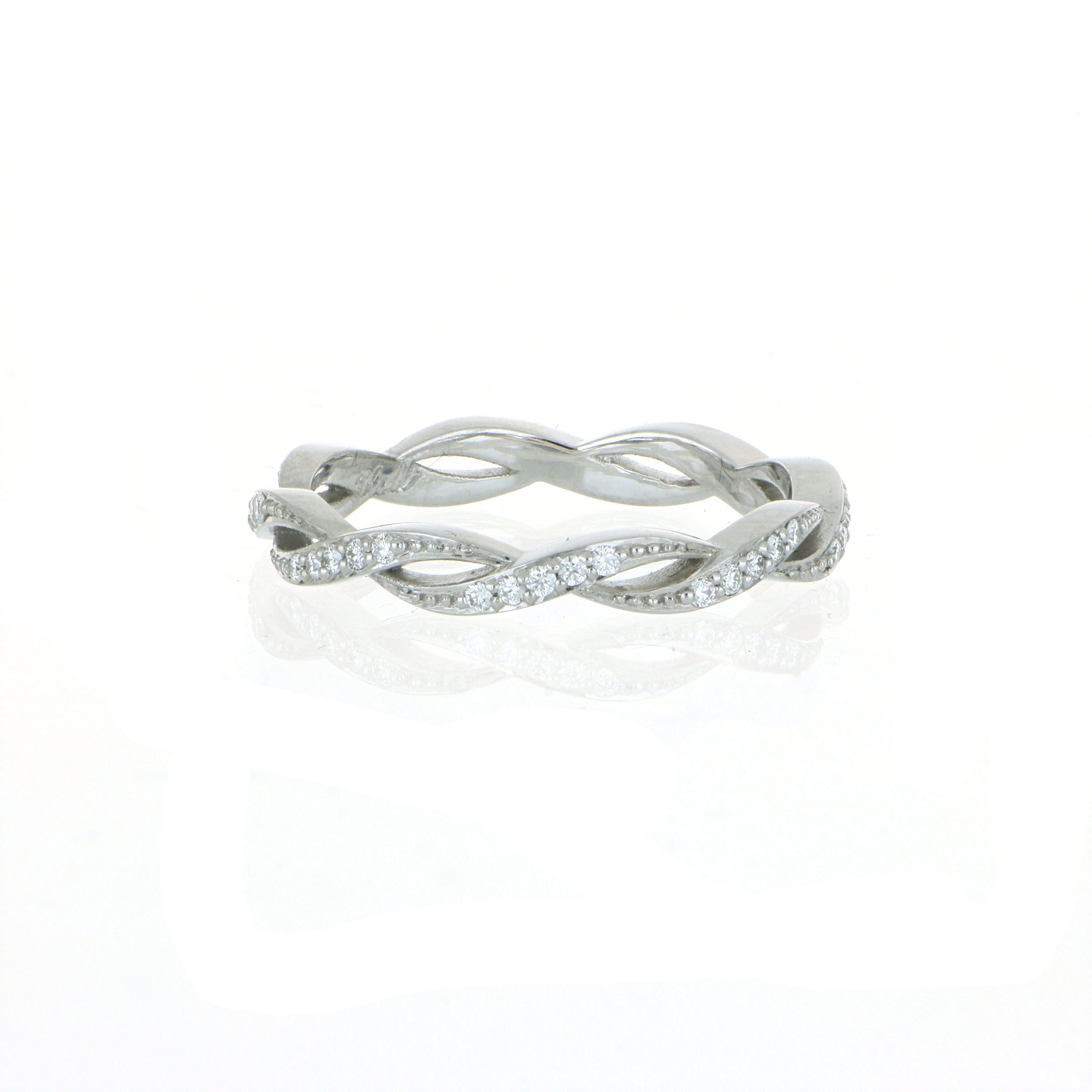 18k White Gold Twisted Diamond Wedding Band