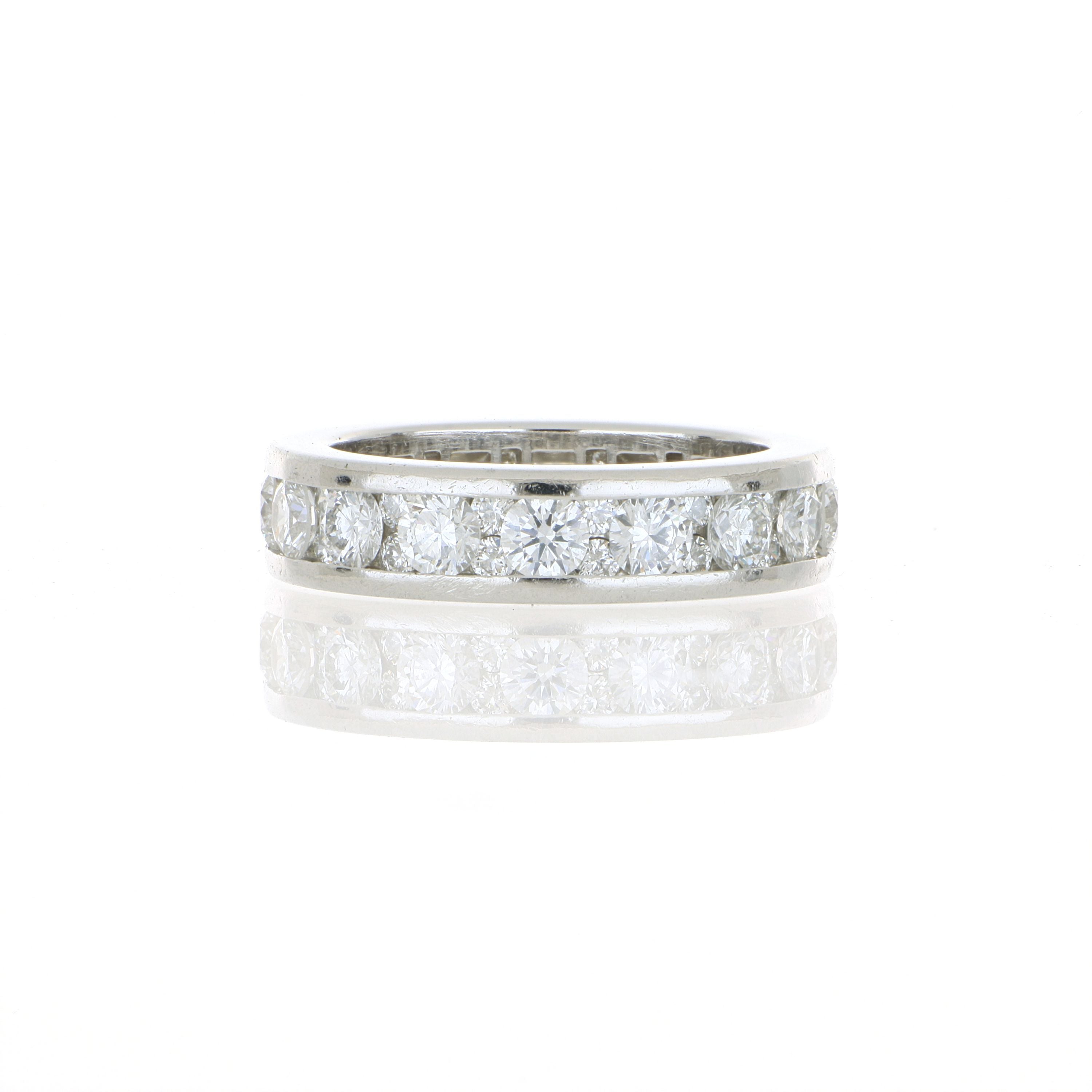 Platinum Over-lapping Diamond Eternity Wedding Band