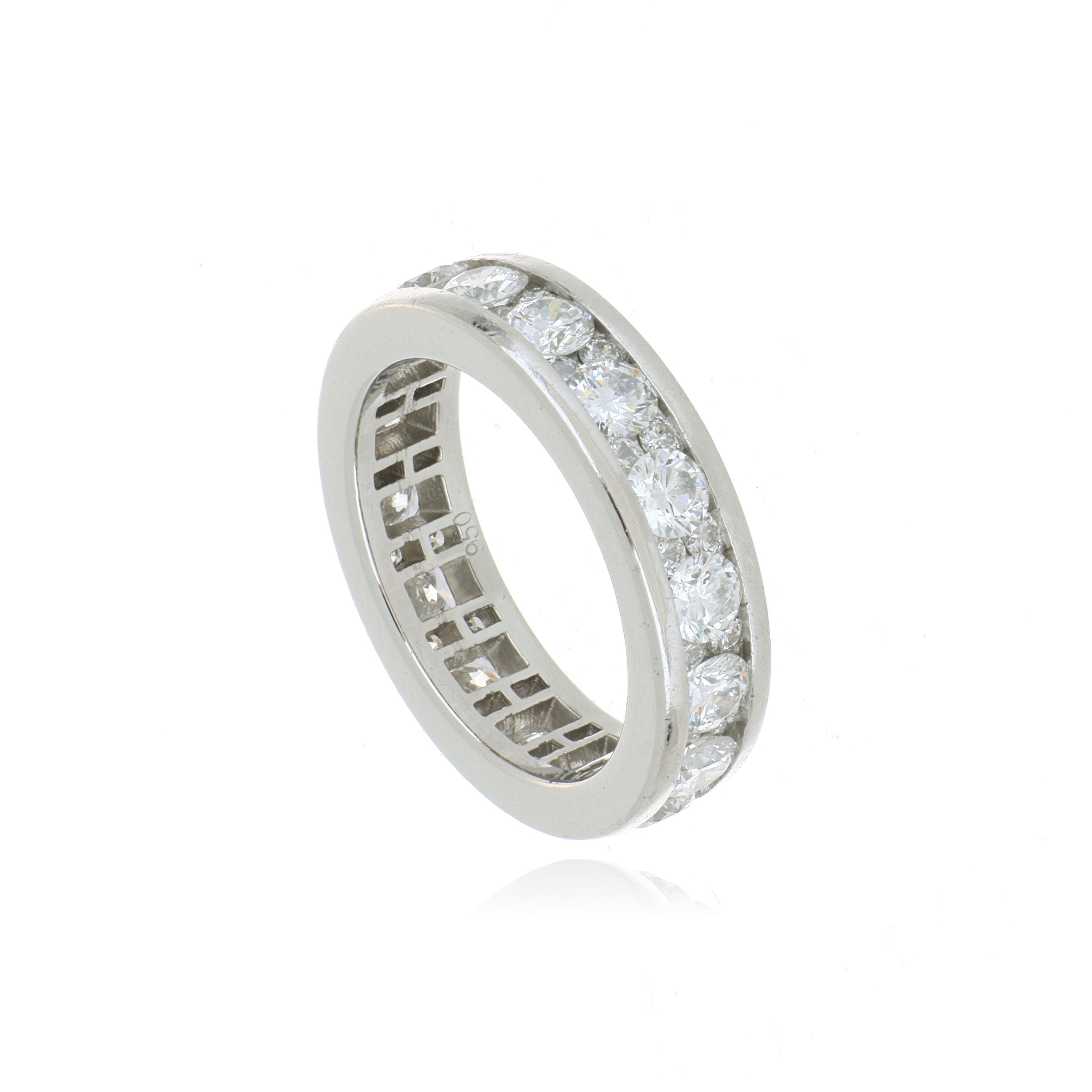 Platinum Over-lapping Diamond Eternity Wedding Band