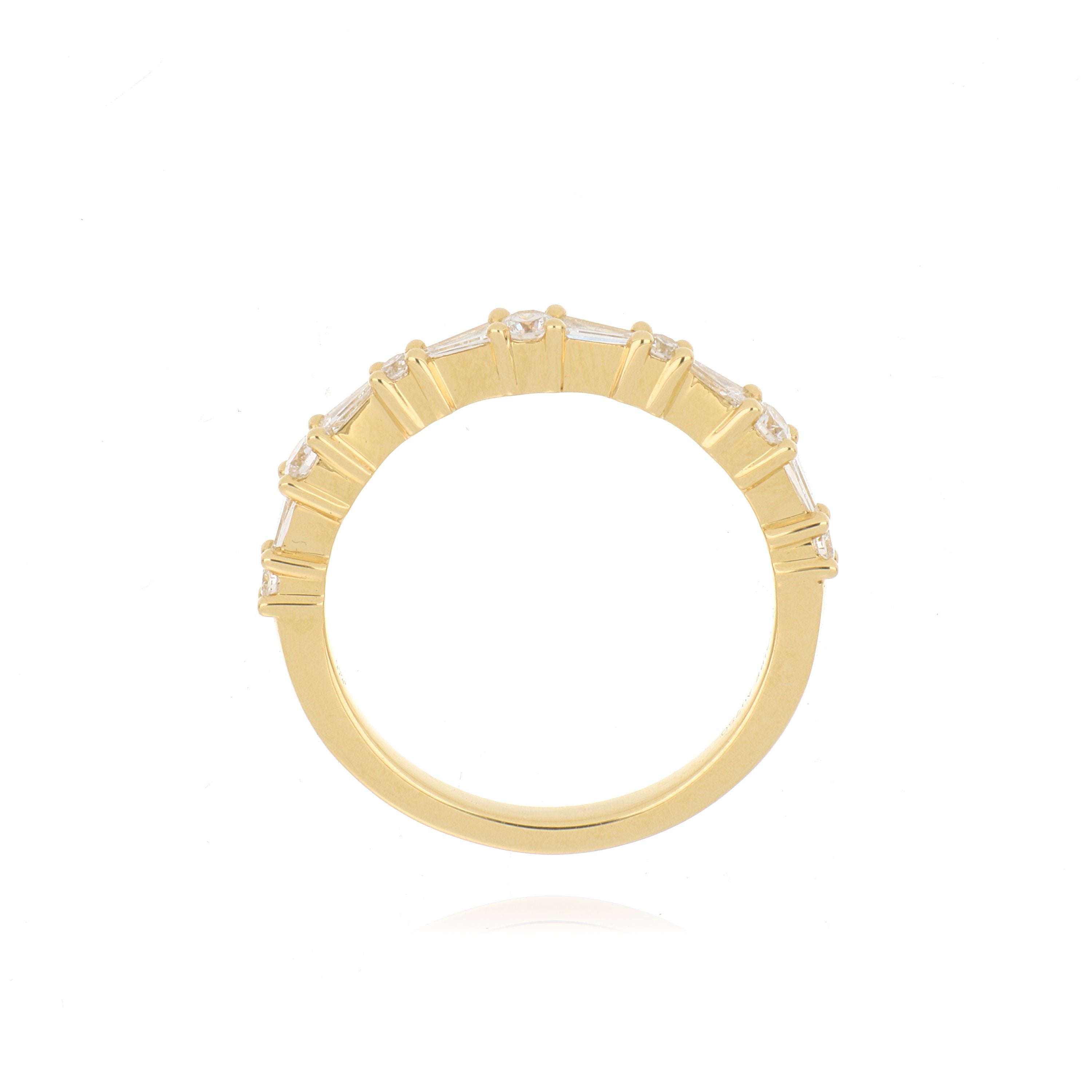 18k Yellow Gold Diamond Wedding Band