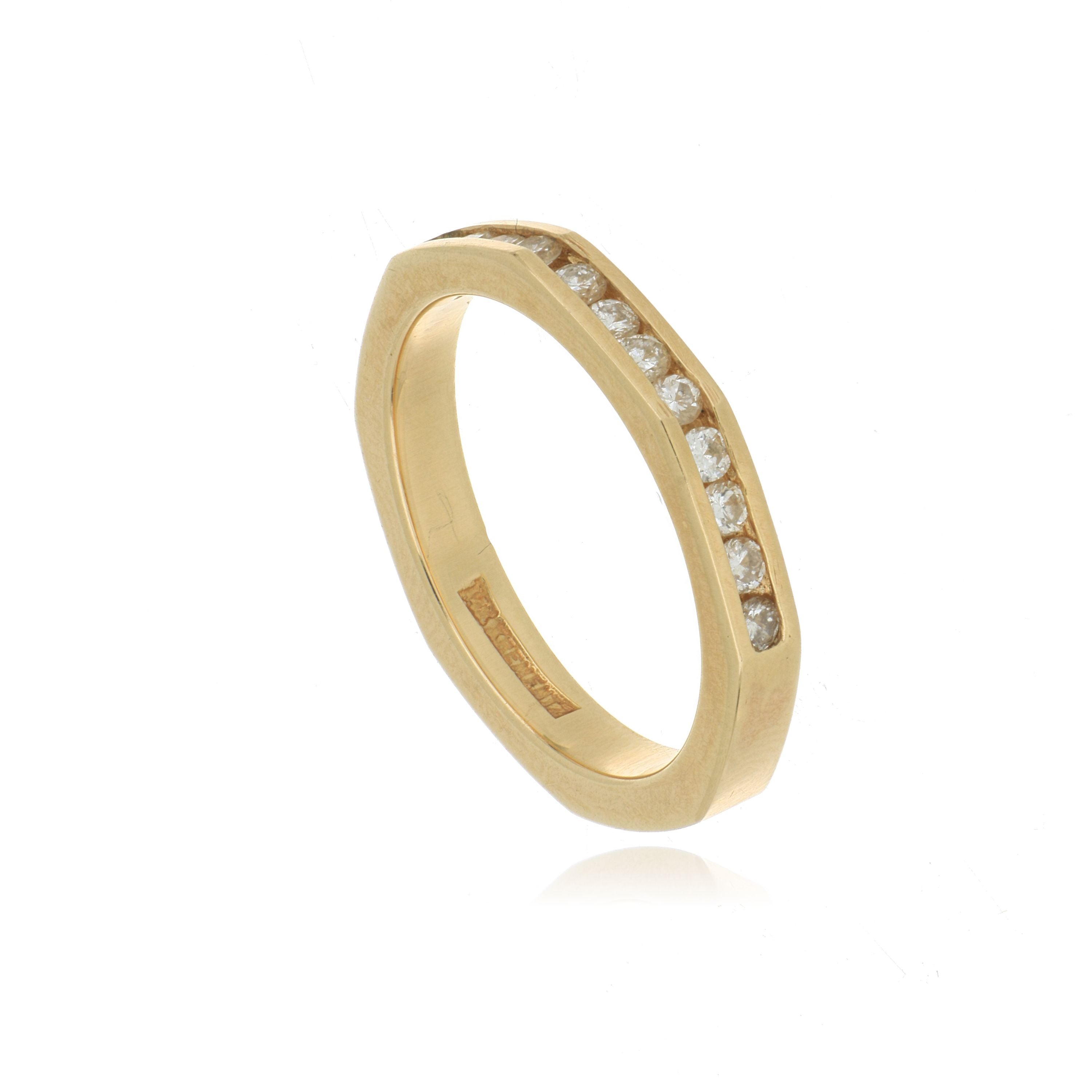 14k Yellow Gold 80s Diamond Wedding Band