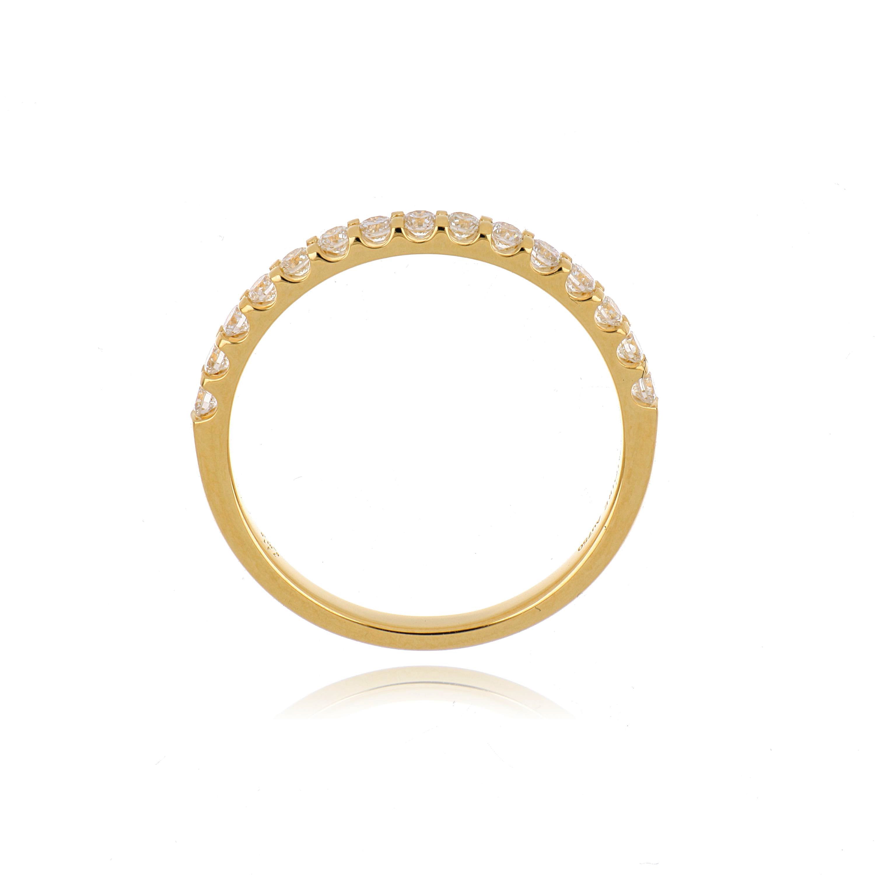 18k Yellow Gold Diamond Wedding Band
