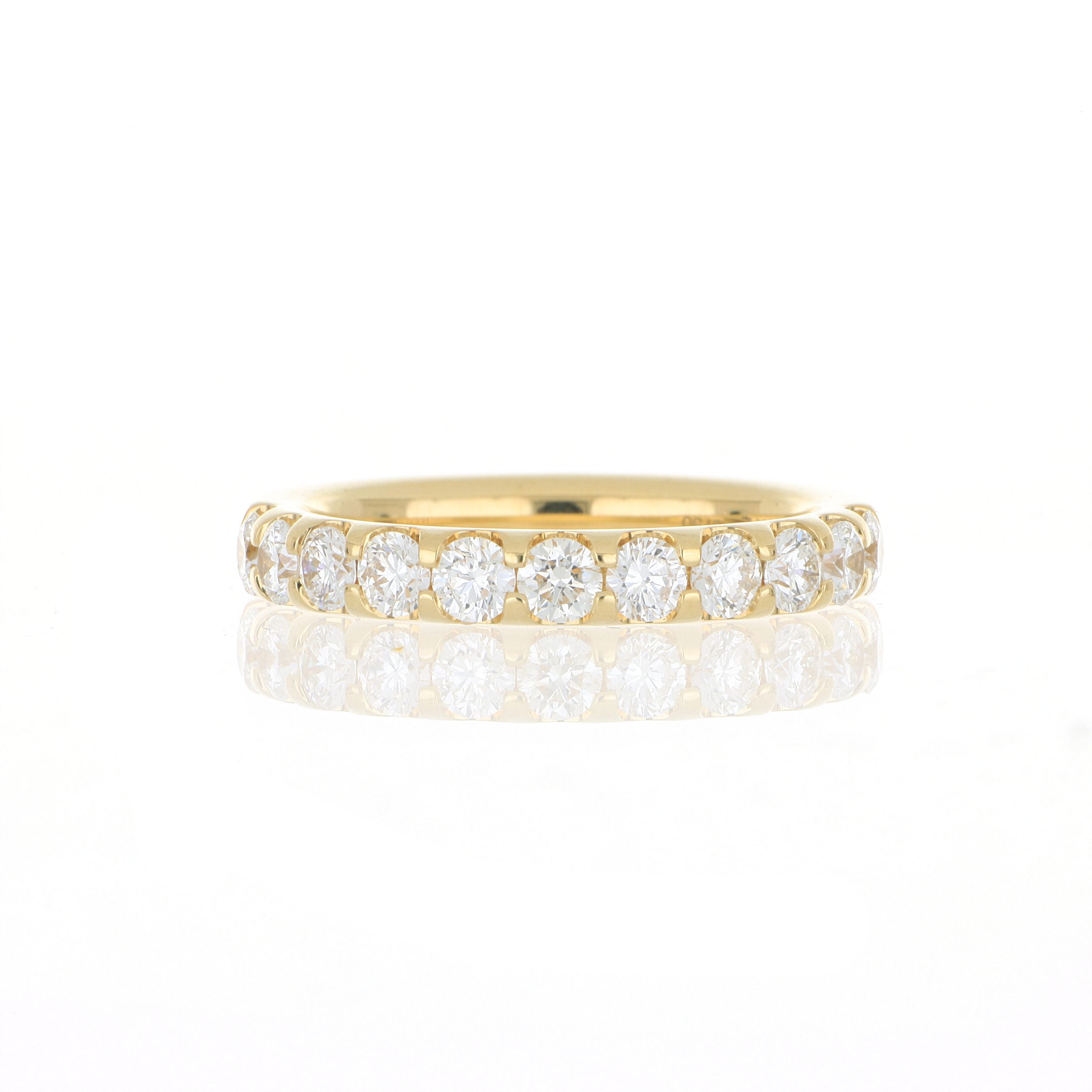 18kYellow Gold Diamond Wedding Band
