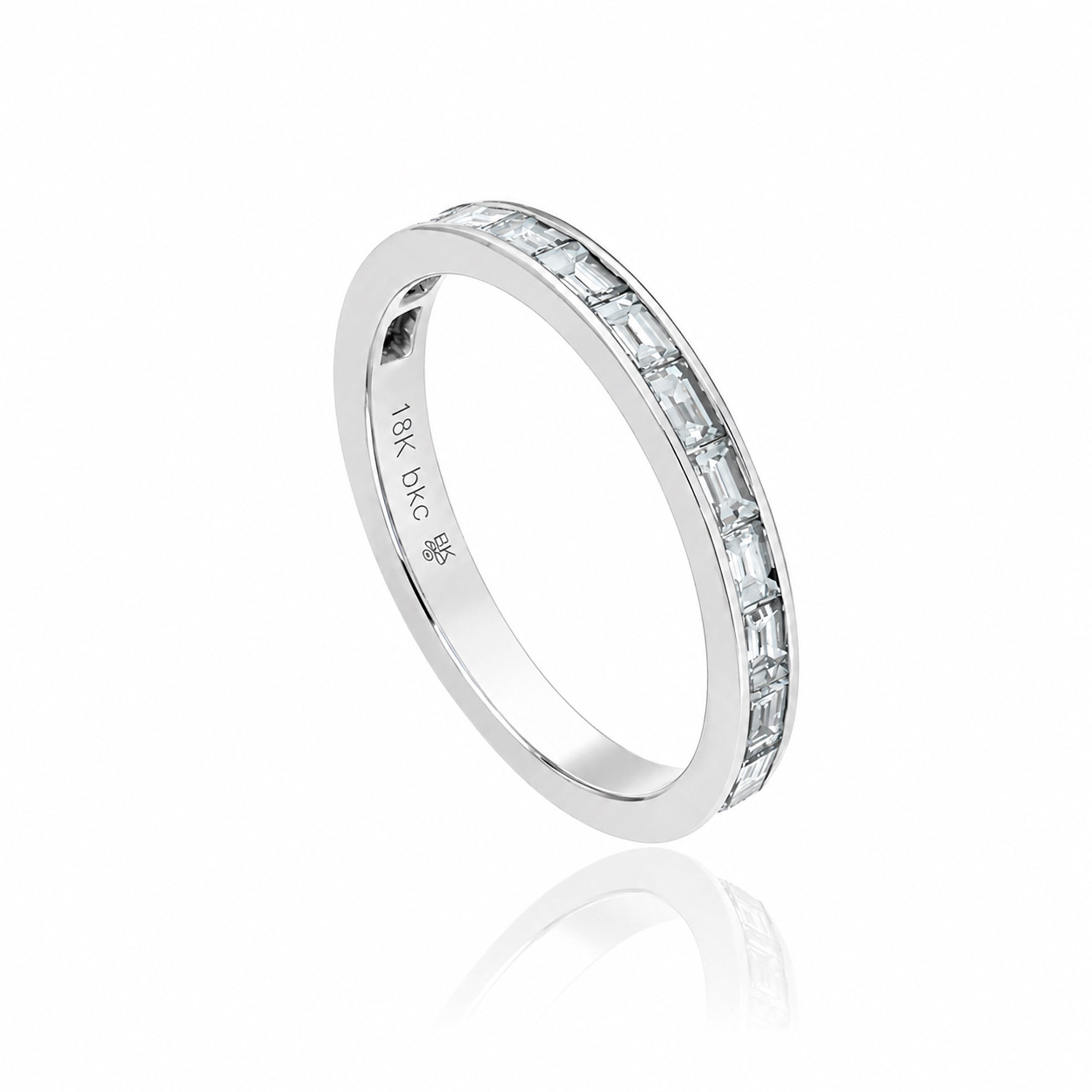 18k White Gold Diamond Wedding Band