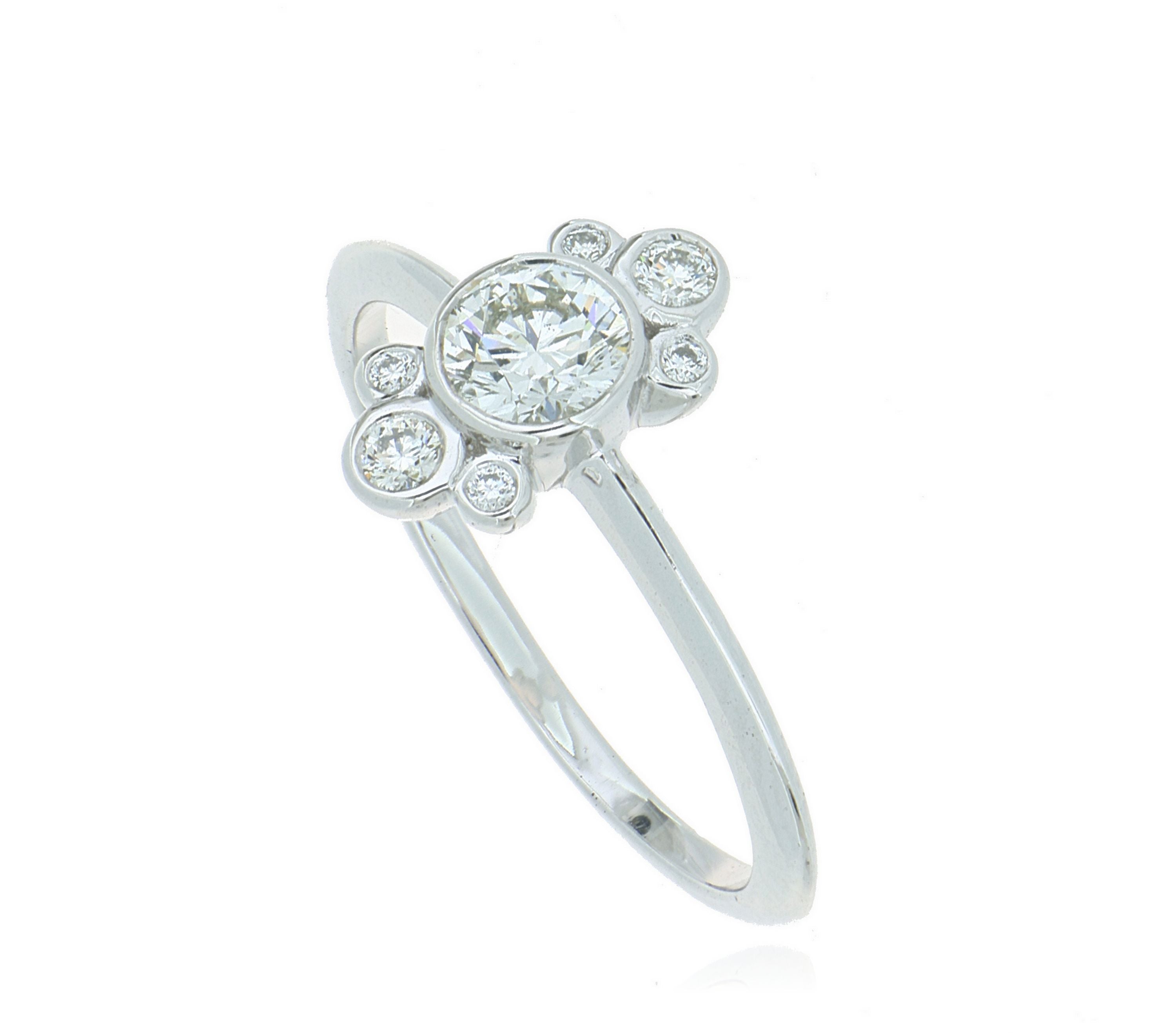 18k White Gold Diamond Passage Fashion Ring