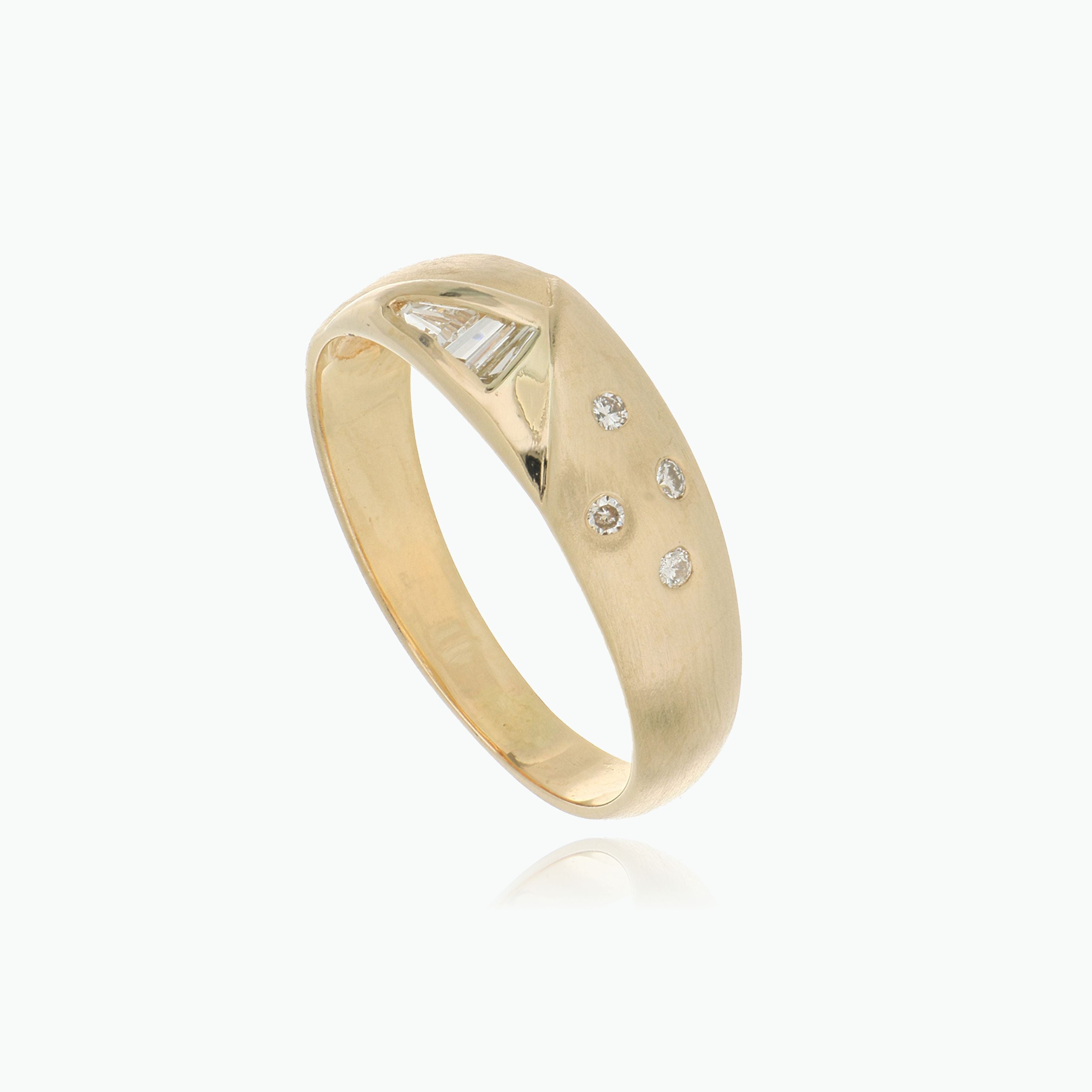 14k Yellow Gold Diamond Ring