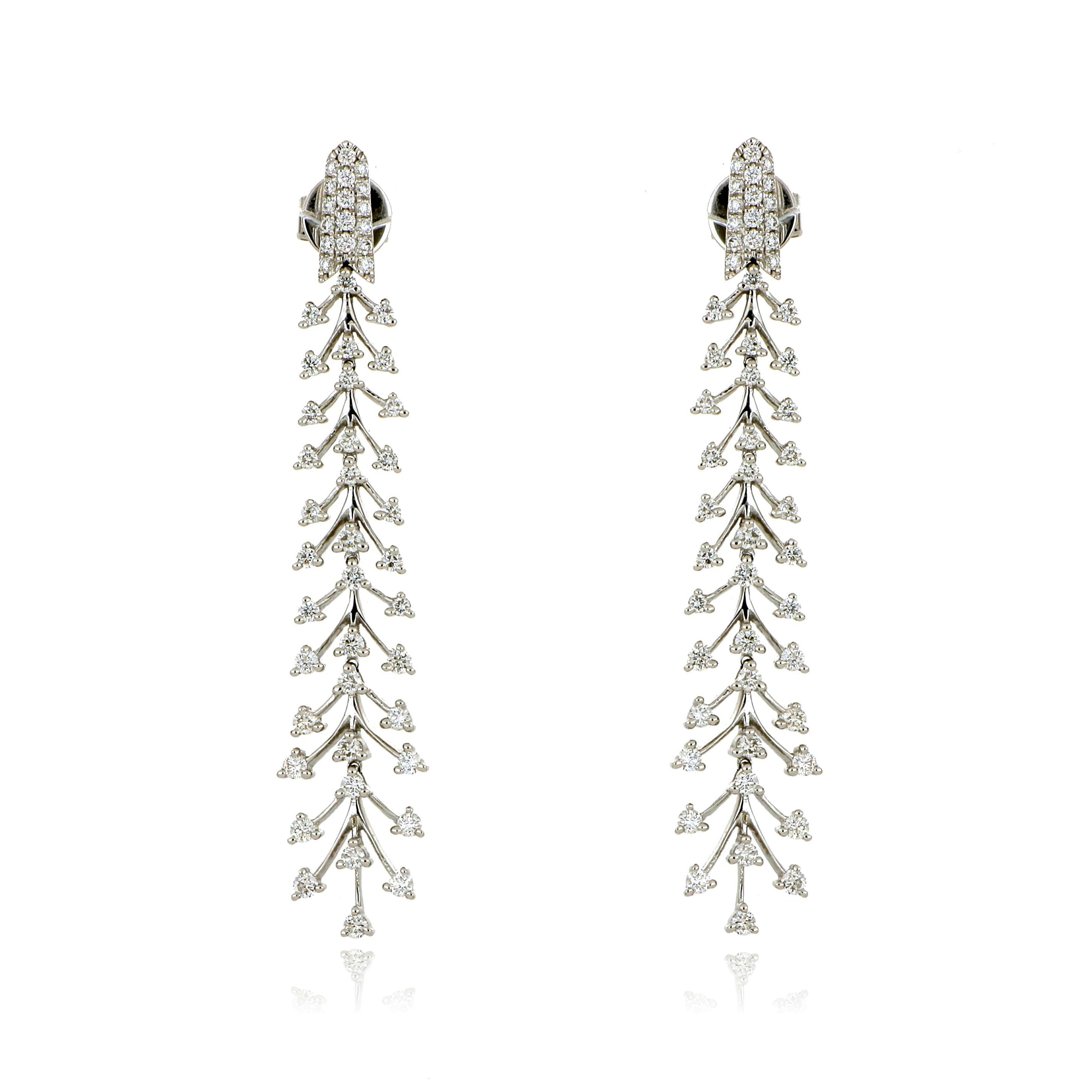 18k White Gold Diamond Dangle Earrings