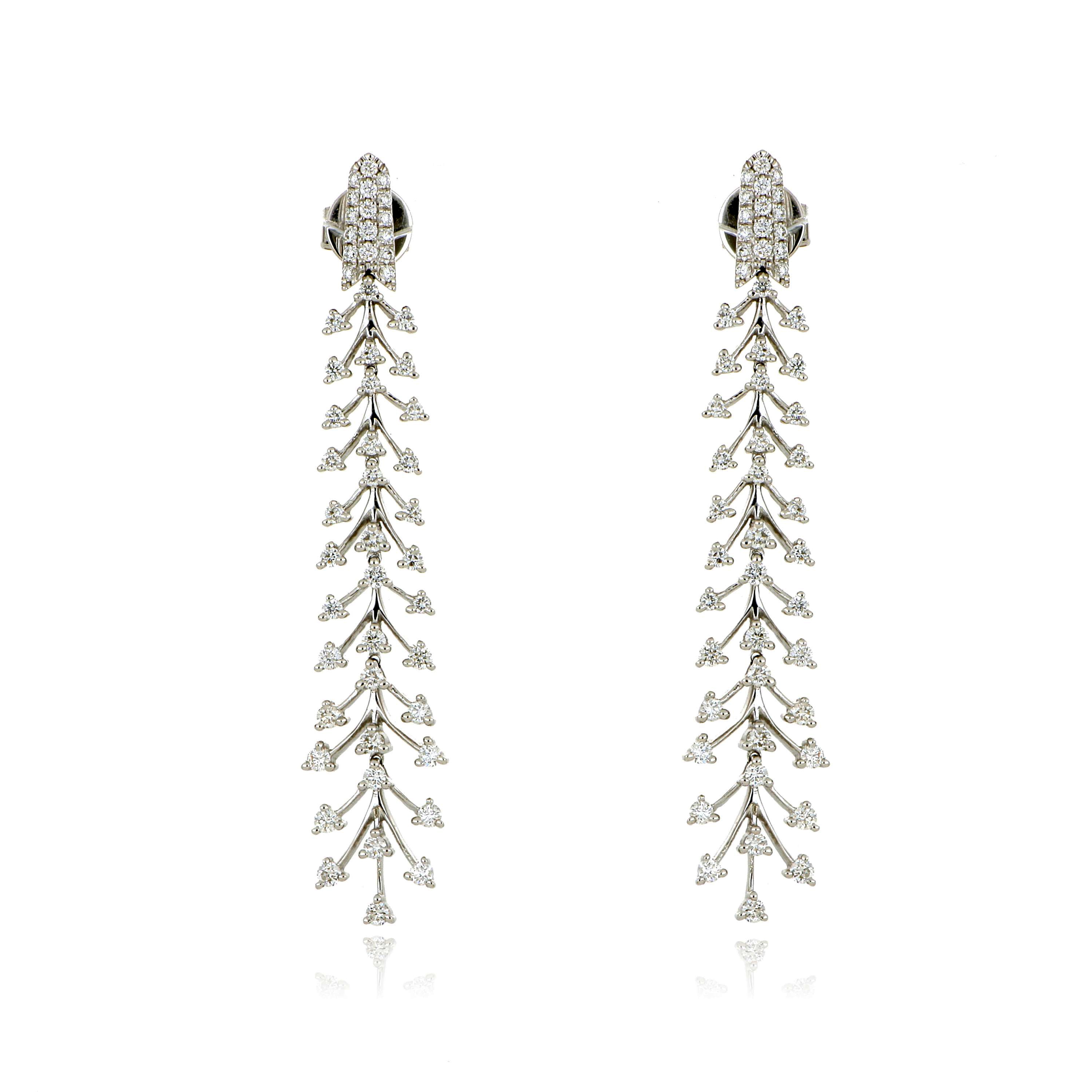 18k White Gold Diamond Dangle Earrings