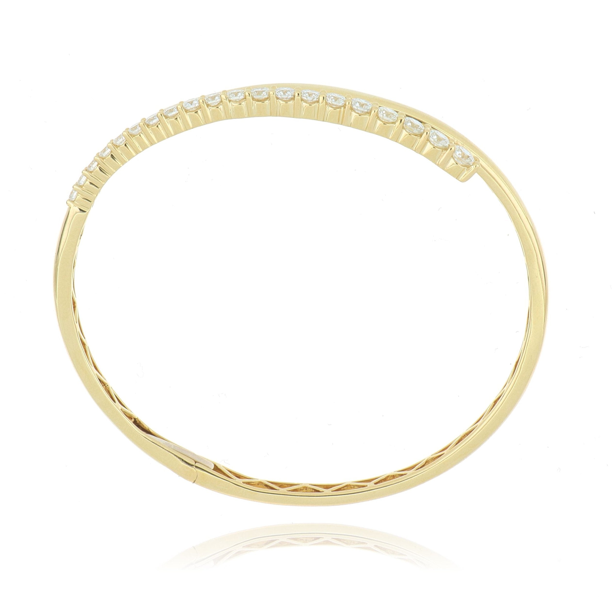 18k Yellow Gold Diamond Hinged Bangle Bracelet