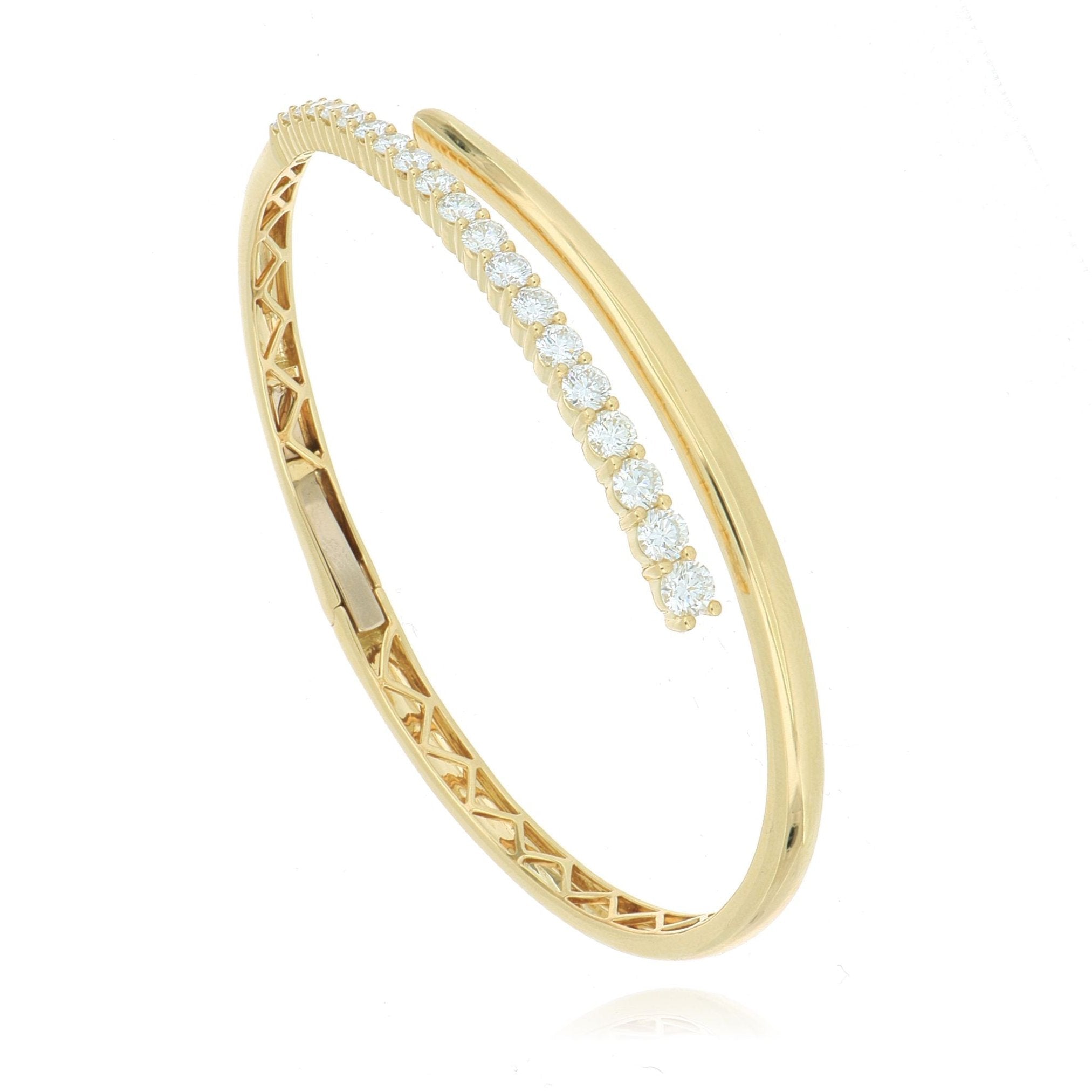 18k Yellow Gold Diamond Hinged Bangle Bracelet