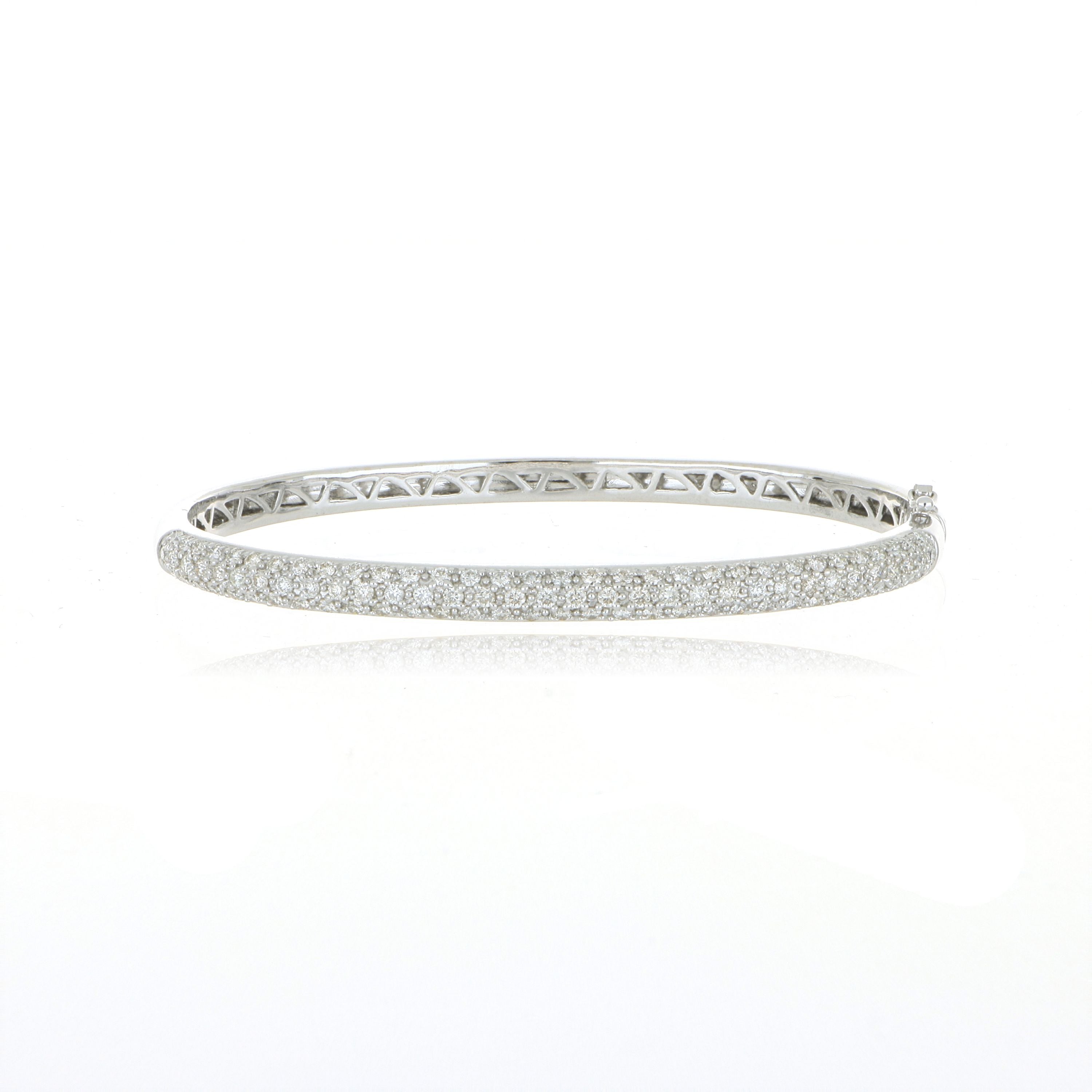 18k White Gold Pave Diamond Bangle