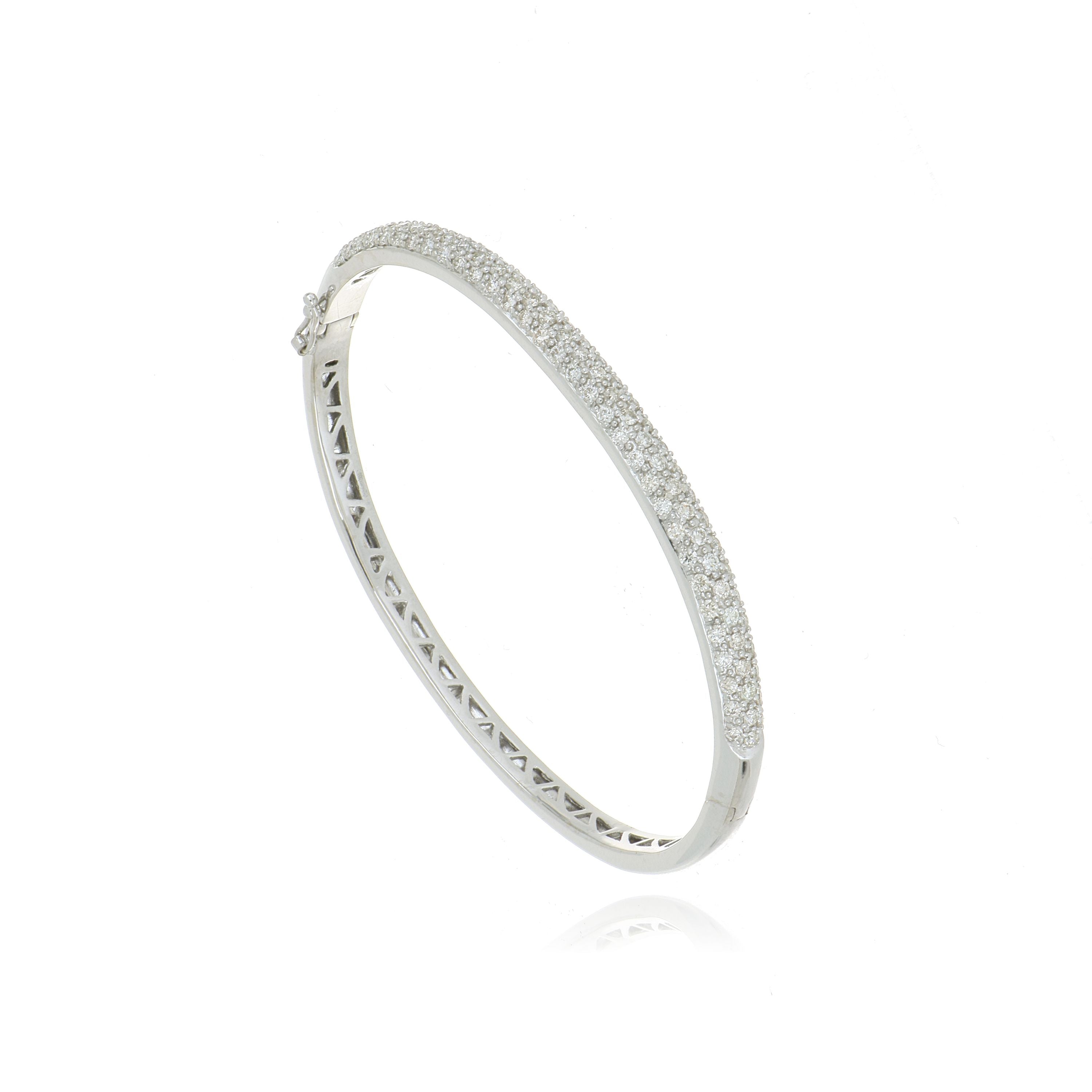 18k White Gold Pave Diamond Bangle