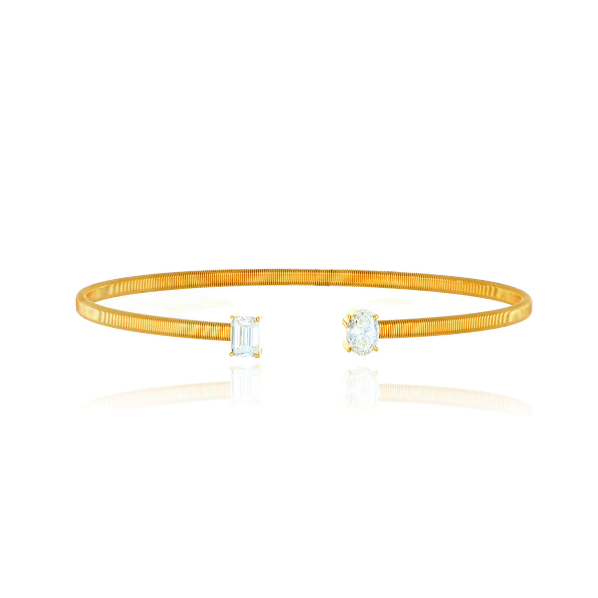 18k Yellow Gold Diamond Bangle Bracelet