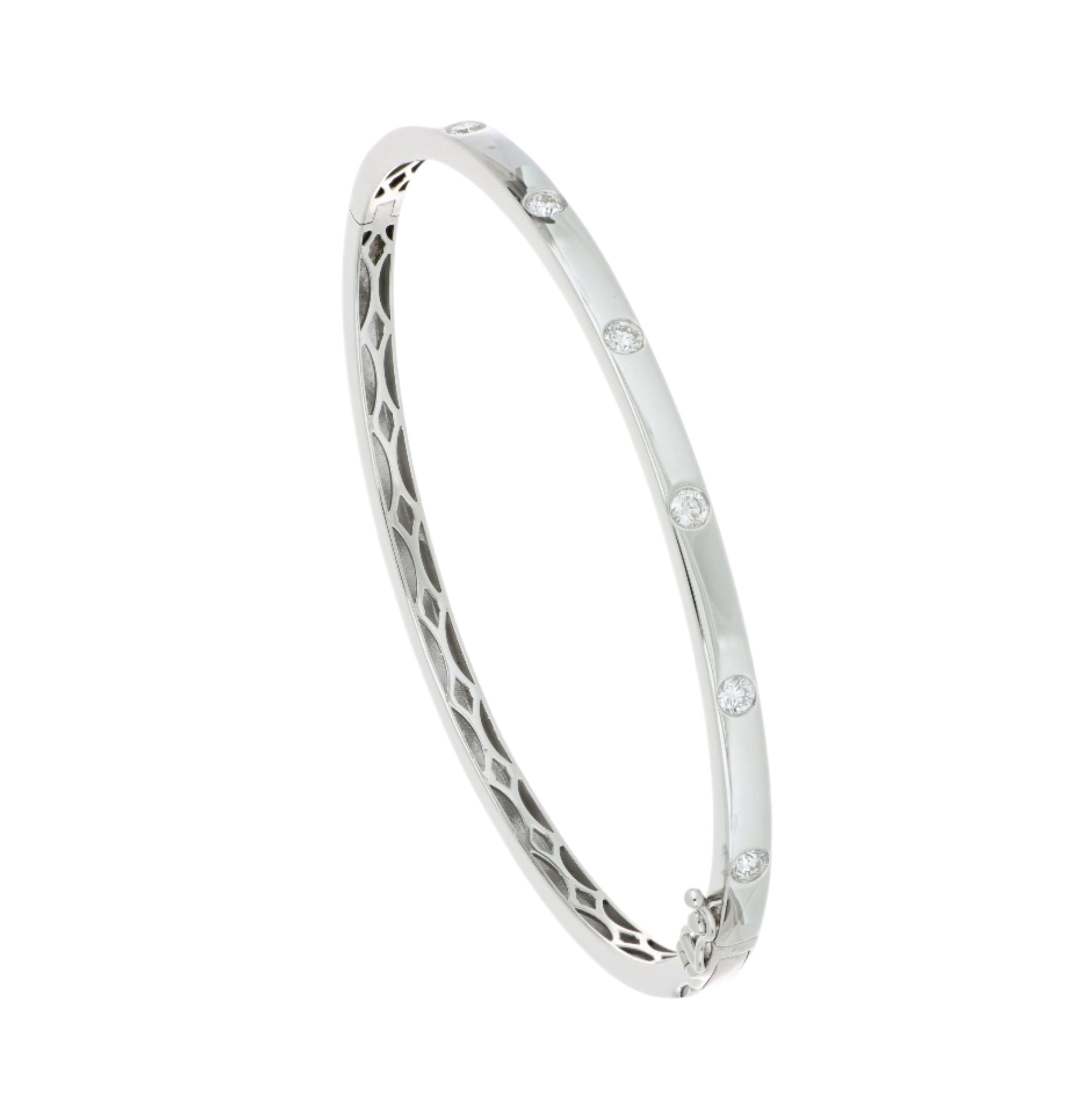 18k White Gold Diamond Bangle Bracelet