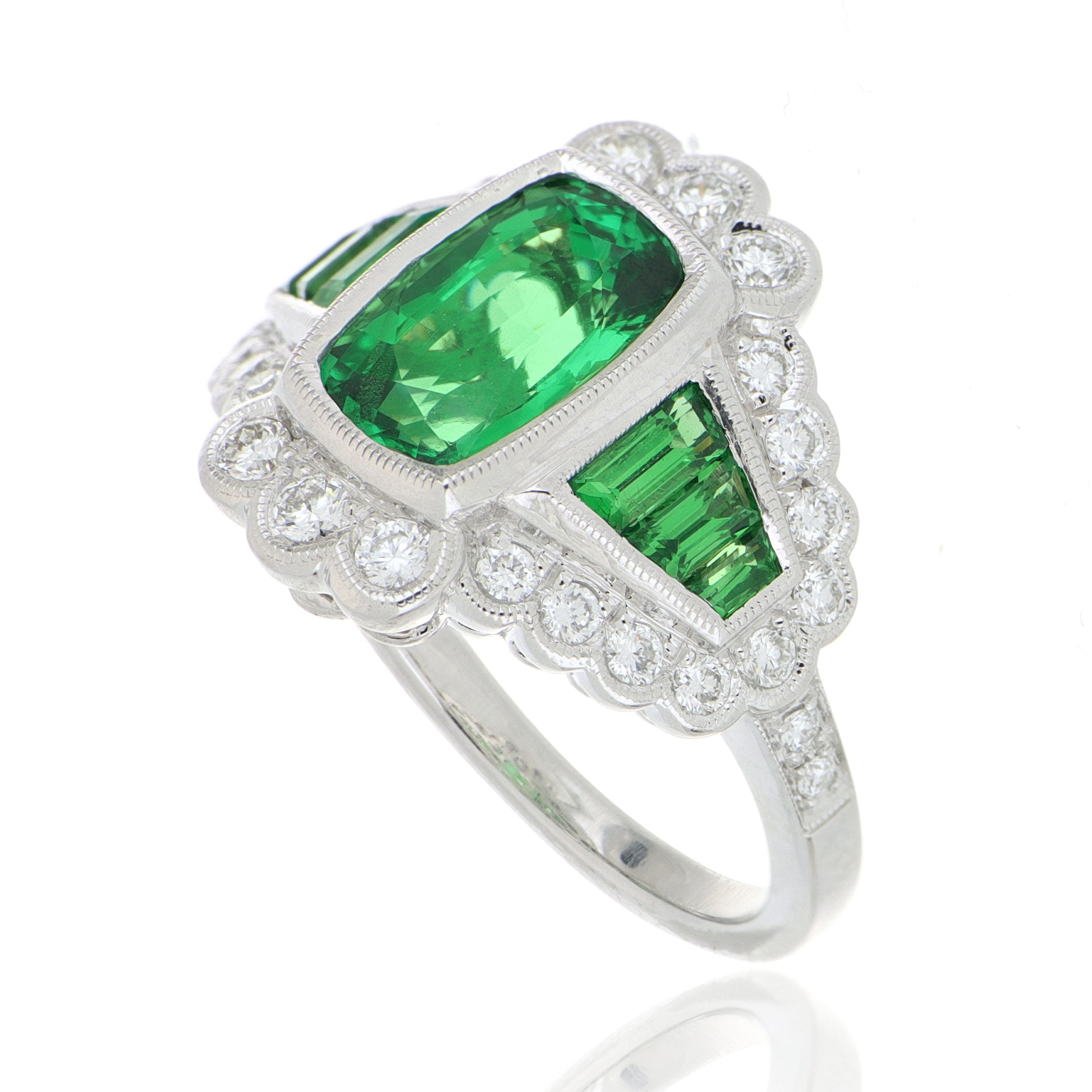 18k White Gold Tsavorite and Diamond Fashion Ring