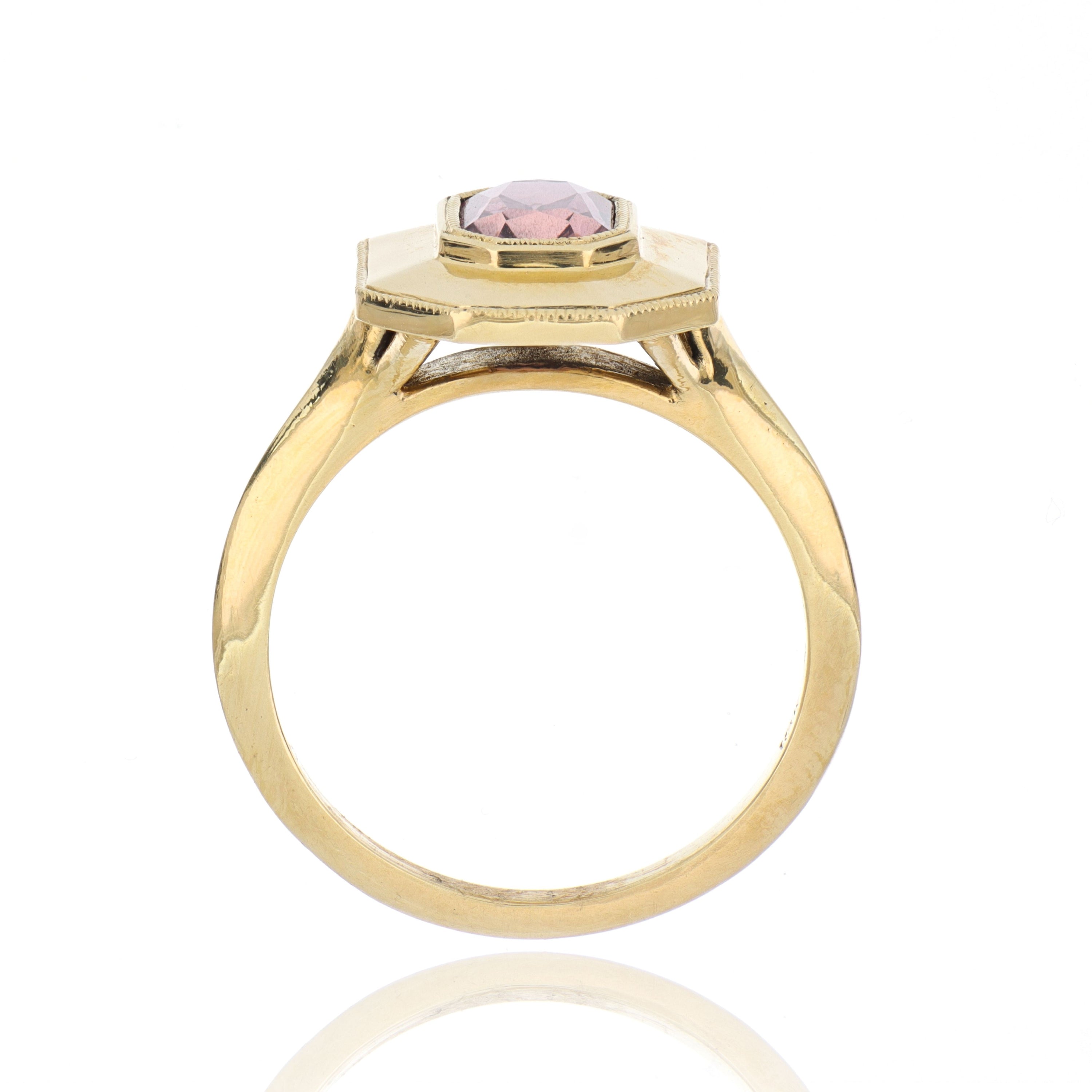 18k Yellow Gold Sapphire Fashion Ring