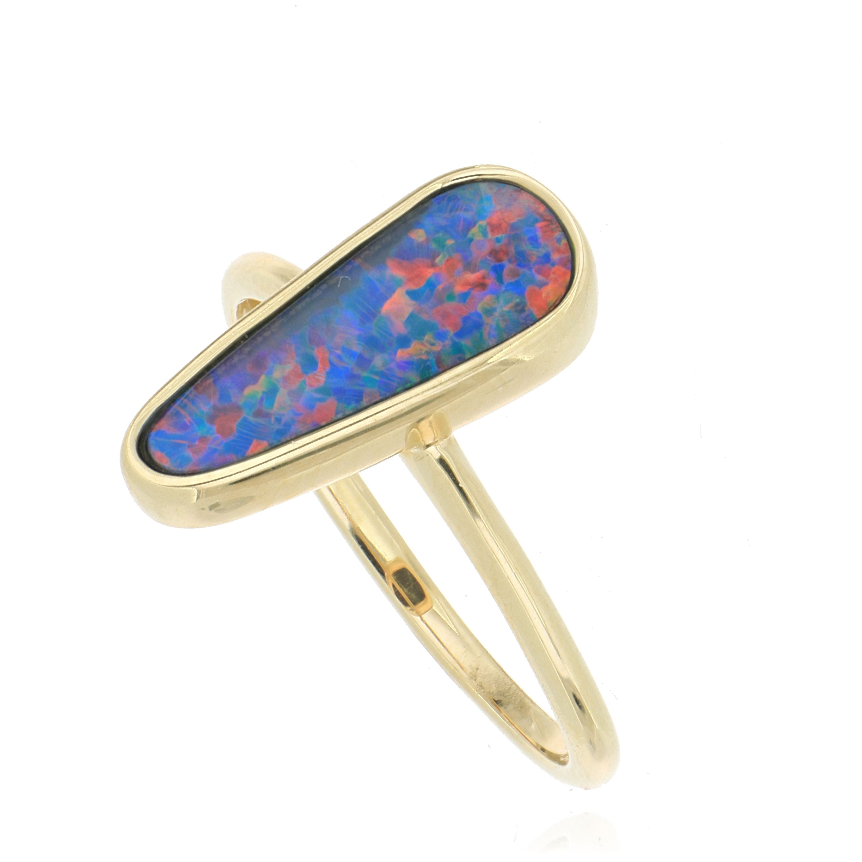 18k Yellow Gold Bezel Set Freeform Opal Ring