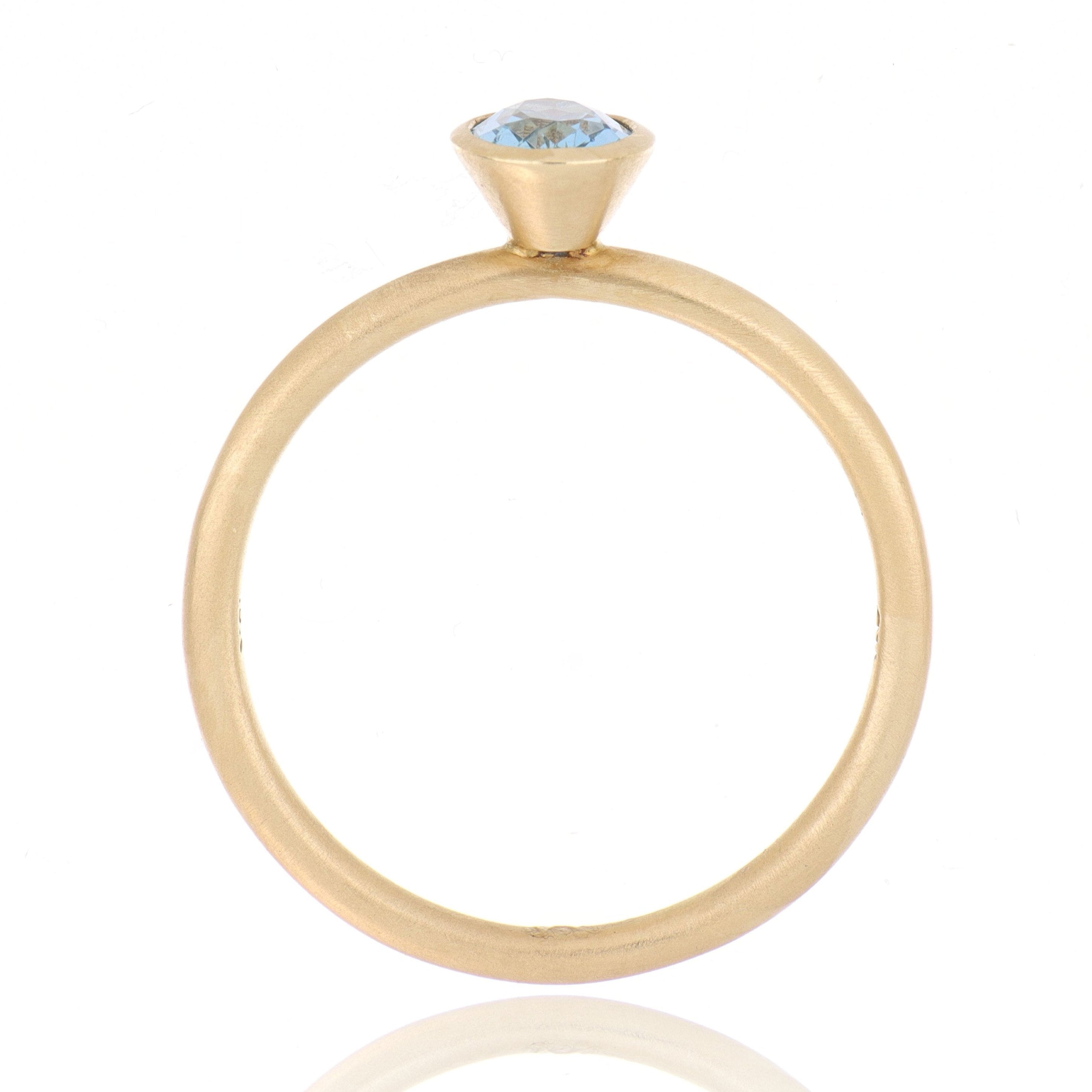 18k Yellow Gold Aquamarine Yum Drop Ring